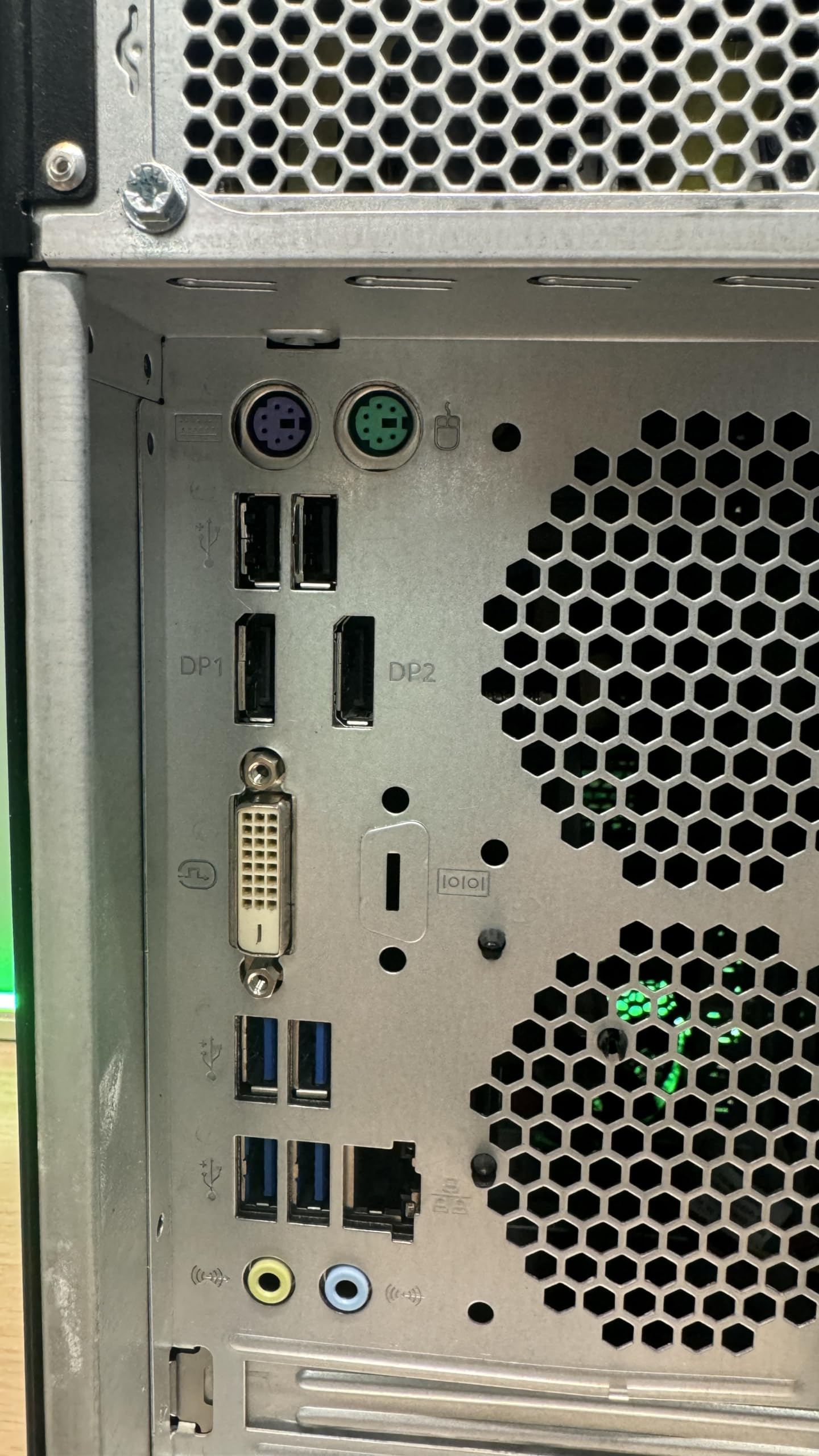 PC Fisso Desktop Ricondizionato - Intel i5, 16GB RAM, 512GB SSD, NVIDIA GT 730 2GB, Windows 11 Pro, Office 2021, Wi-Fi USB - Ideale per Giocare e Lavoro (Ricondizionato)