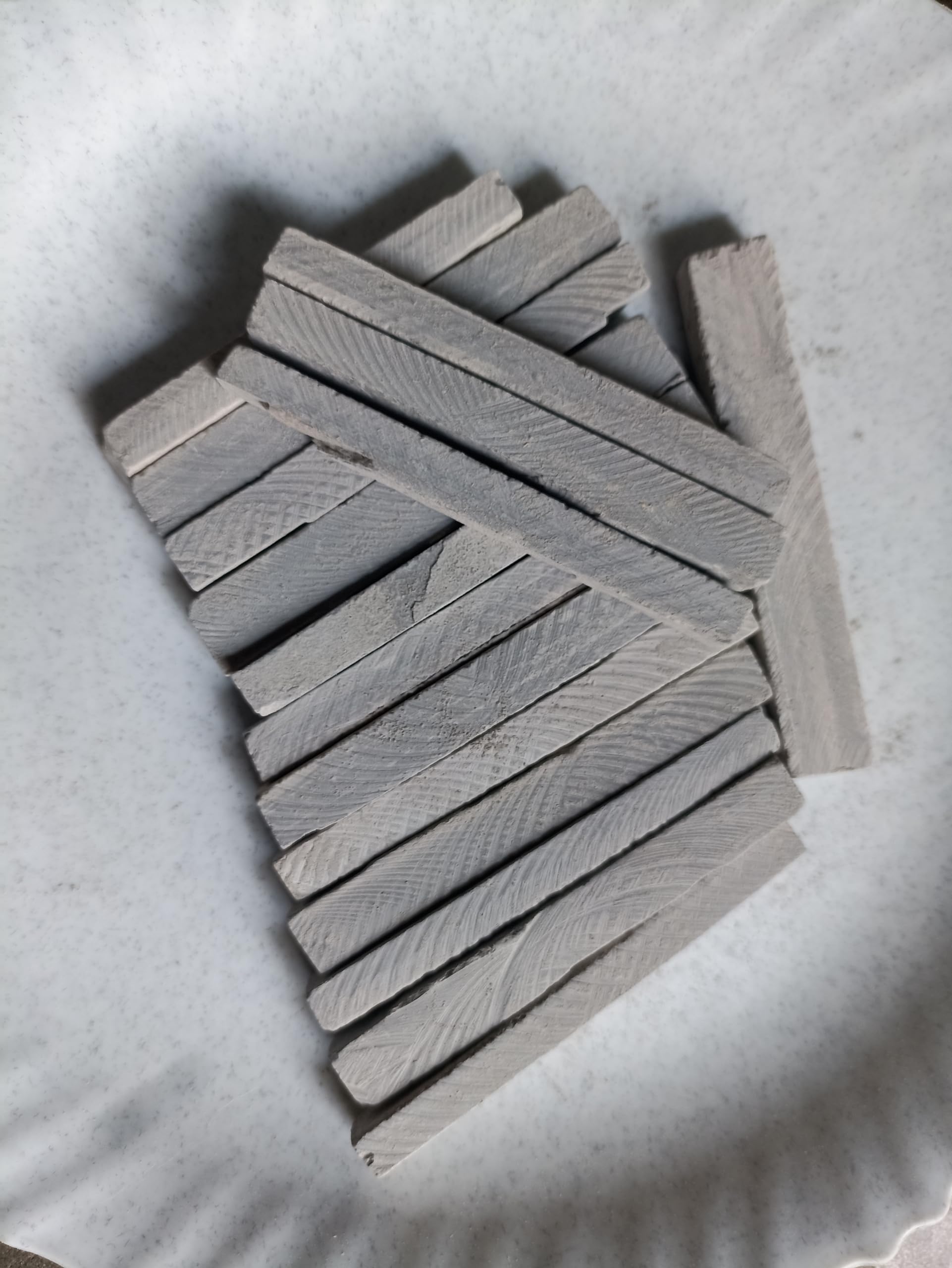 Black thick pencil 1 kg