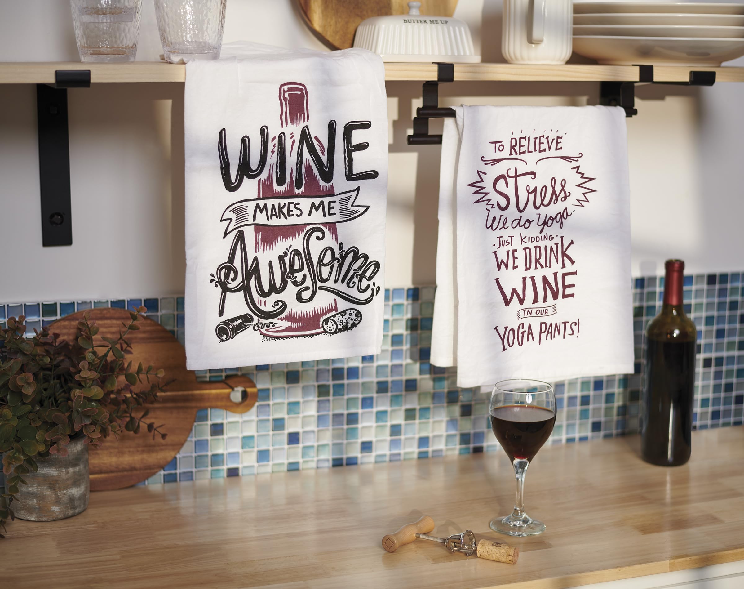 Primitives by Kathy Geschirrtuch 28" Wine in Yoga Pants