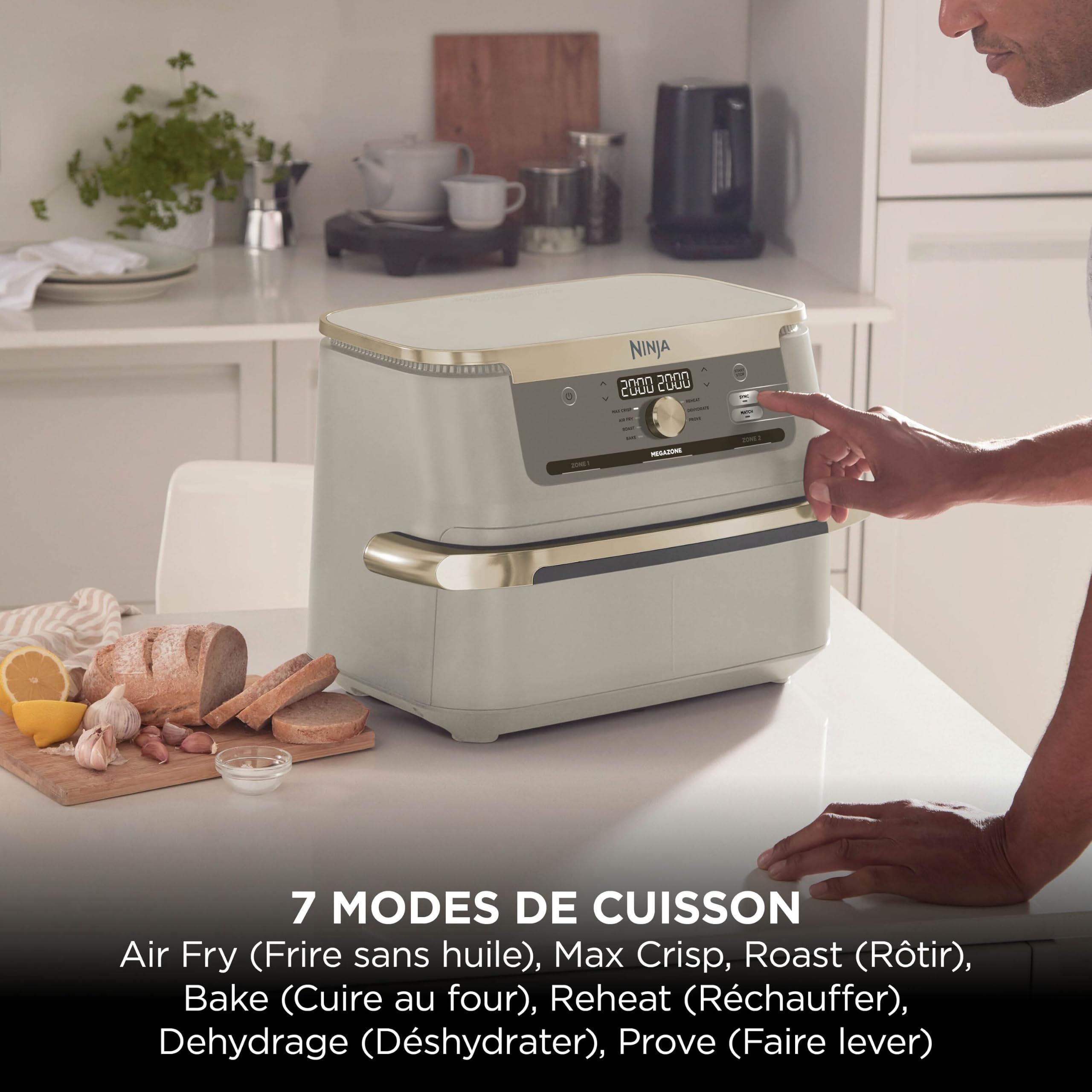 Ninja Foodi FlexDrawer Air Fryer, Dual Zone Avec Séparateur Amovible, Grand Tiroir de 10.4 L, 7-en-1, Double Zone, Sans Huile, Pièces Antiadhésives Compatibles Au Lave-Vaisselle, Stone/Or AF500EUSD