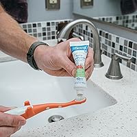 Vista 8 de Dr. Brown's Cepillo de dientes para bebés y niños pequeños, dinosaurio verde y naranja, paquete de 2, 1-4 años