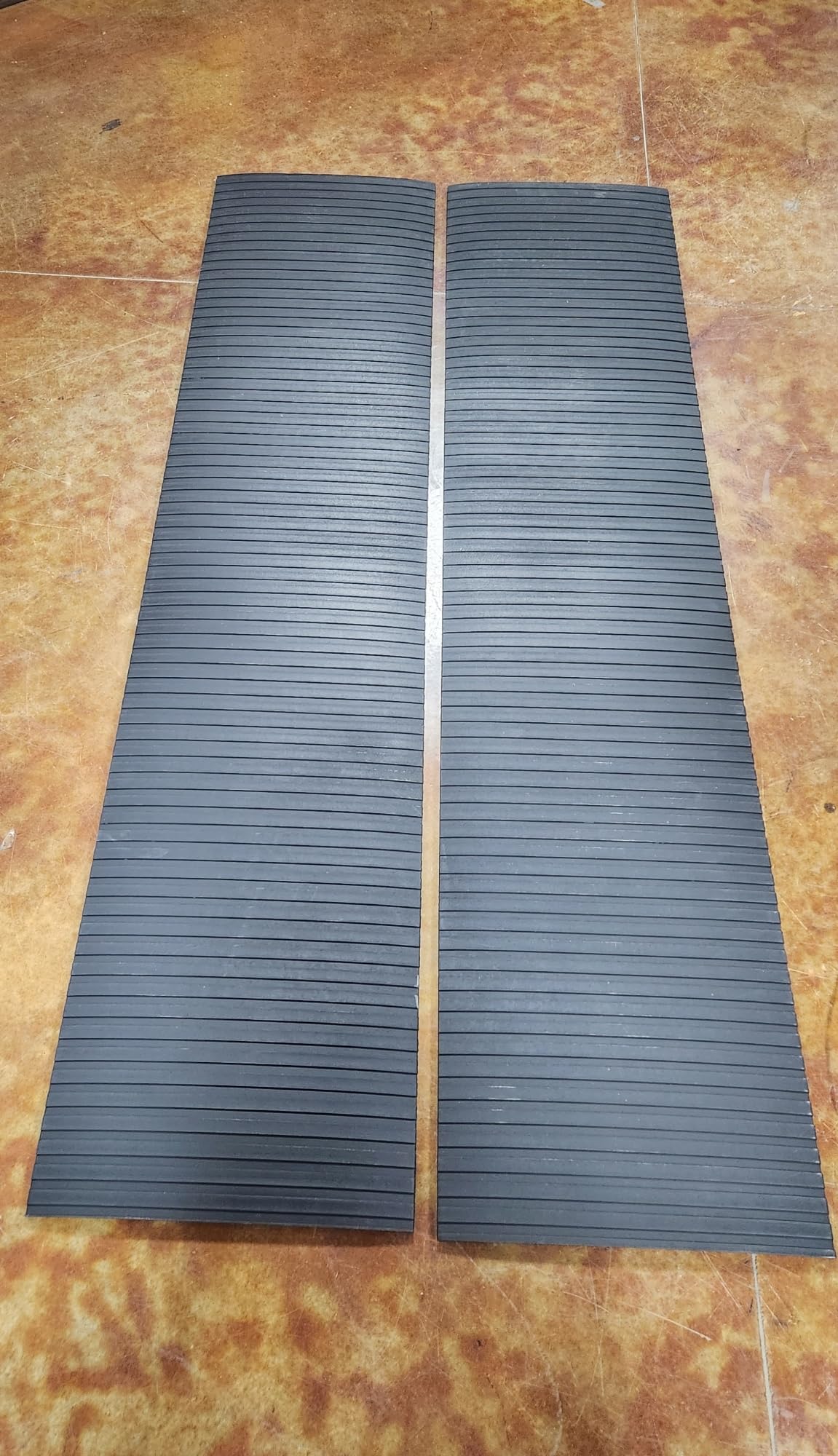 Slide Guides Inc. 6TM Snowmobile Trailer Traction Mat - 6 Foot Length x 16 Inch Width - Pair