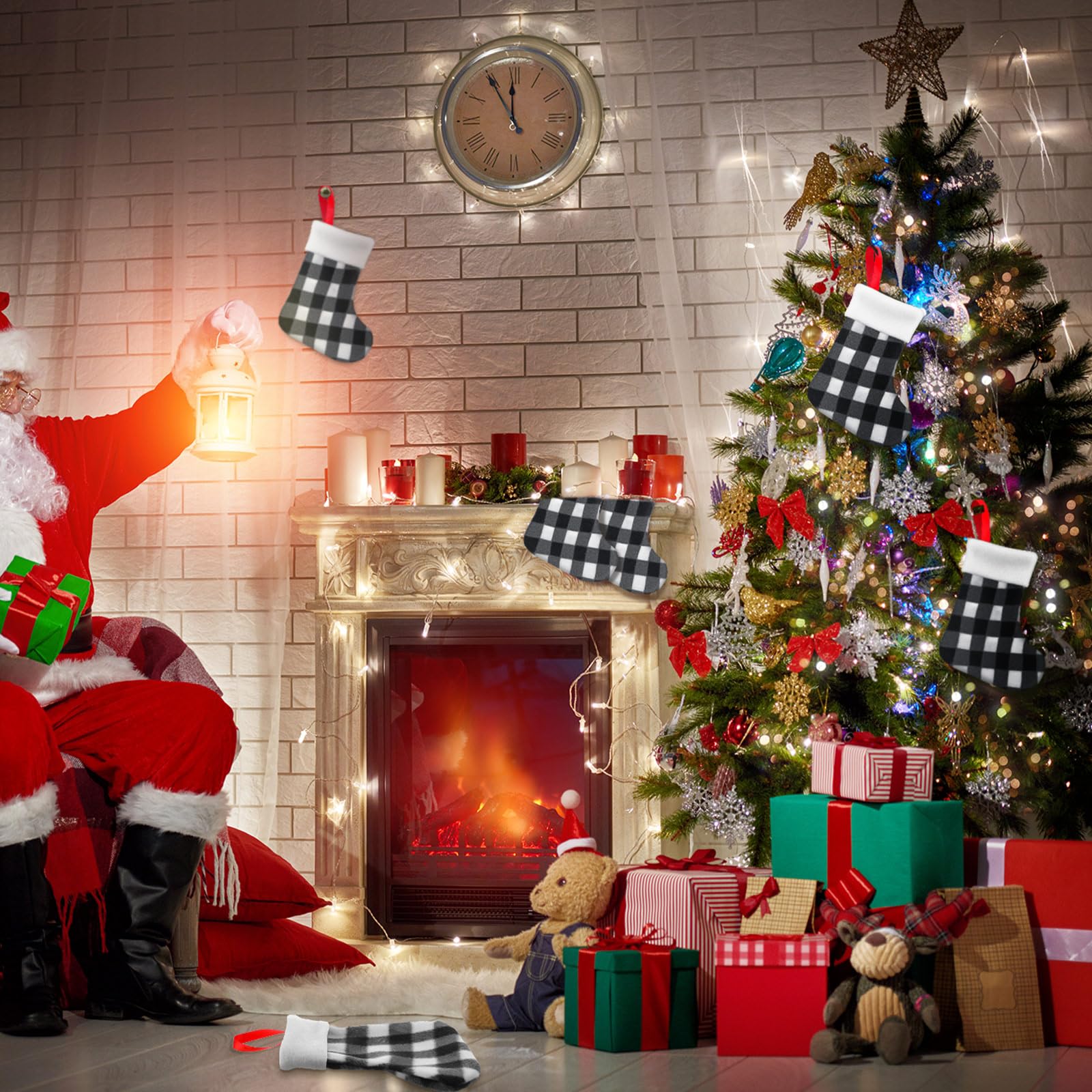 Lot de 60 mini chaussettes de Noël en peluche à carreaux de buffle - Décoration de Noël classique pour la maison, la fête, la cheminée