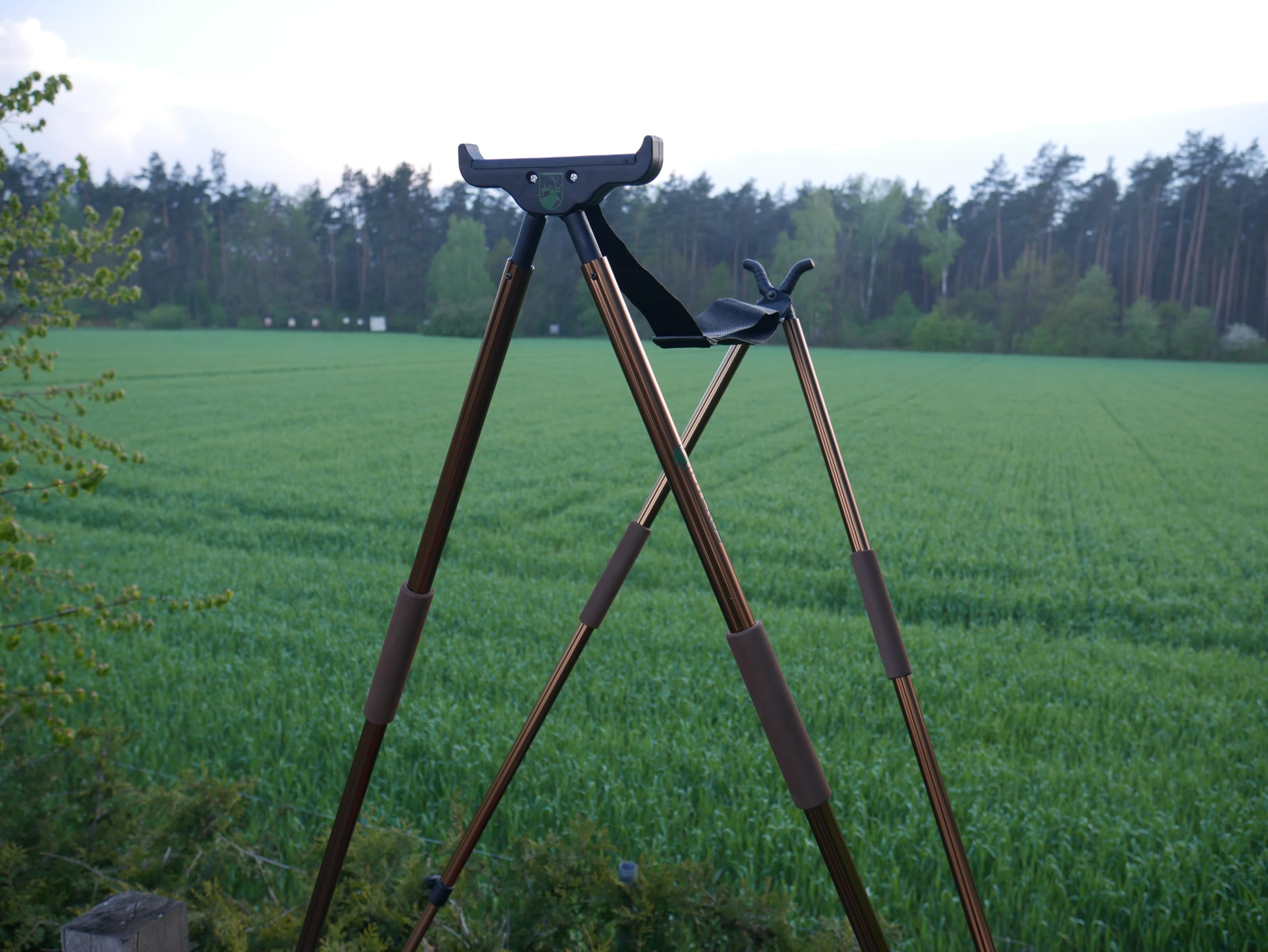 Jagd Zielstock Pirschstock 4 beinig Neue Modell mit 14 cm breite Basis stabil