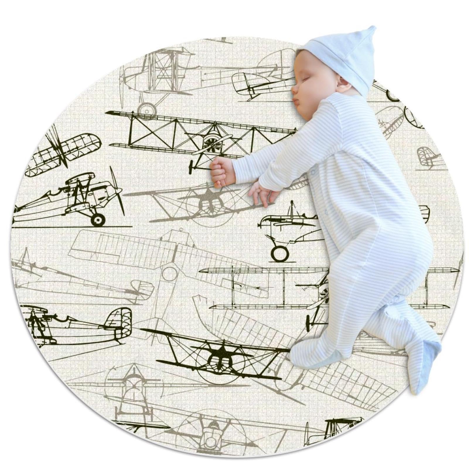 Tapis vintage avion rond pour réveiller la déco d'une chambre d'enfant