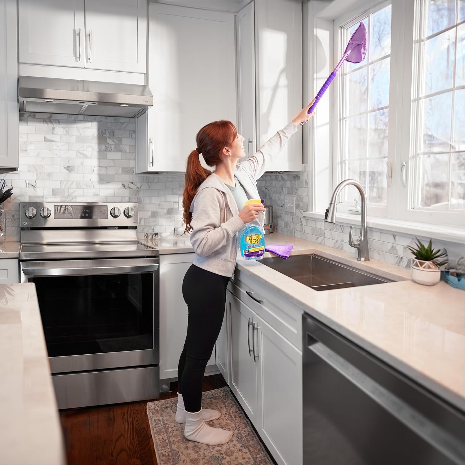 Invisible Glass 99603 6-Piece Home Cleaning Kit Including Home Reach & Clean Tool, Premium Glass Window Cleaner, (40) Glass Cleaning Wipes, Multi-Surface Screen Cleaner, and Microfiber Towel