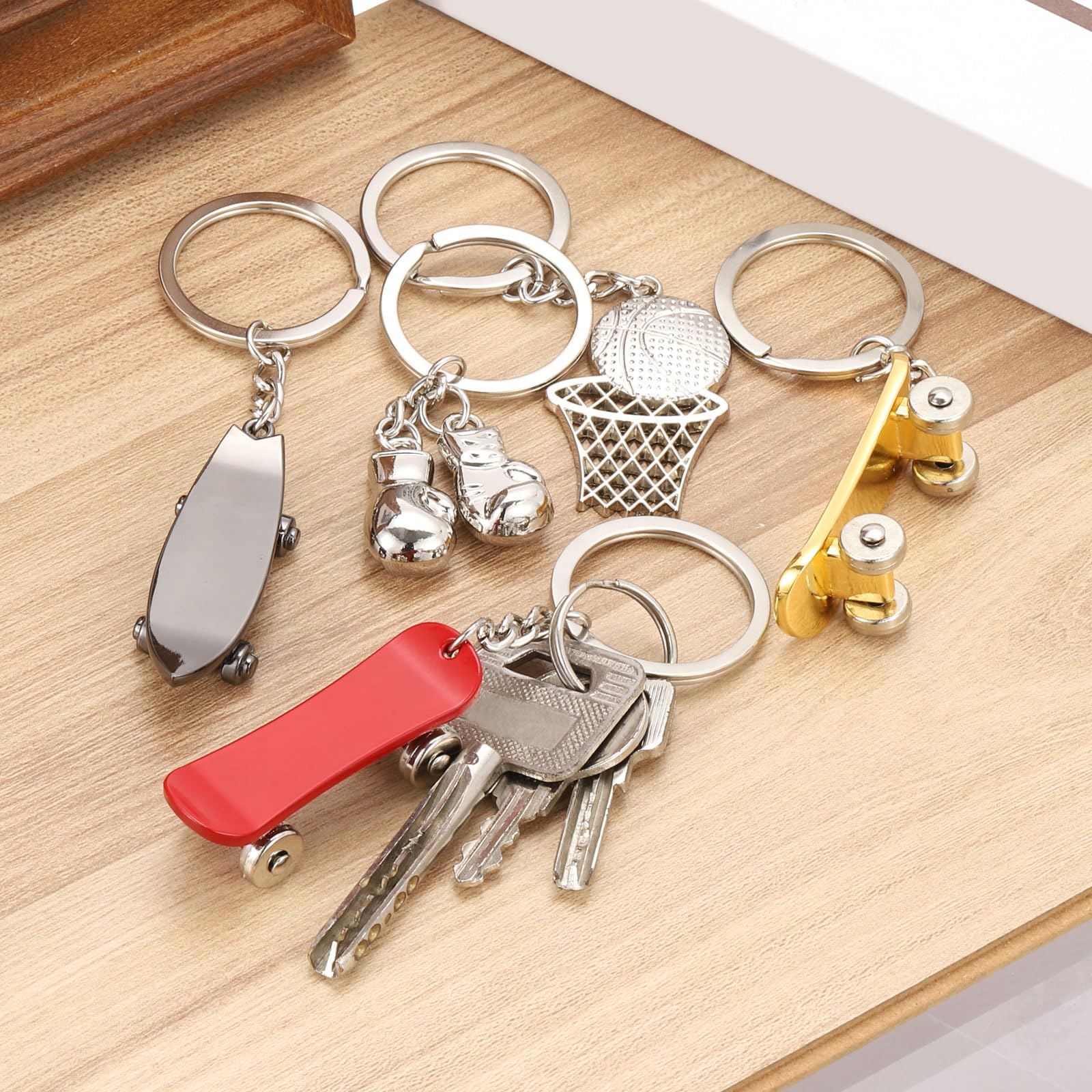 PATIKIL Porte-Clés Panier De Basketball, Mini Mignon Porte-Clés De Sport En Forme De Ballon De Basketball, Pendentif De Sport, Décoration Pour Sac à