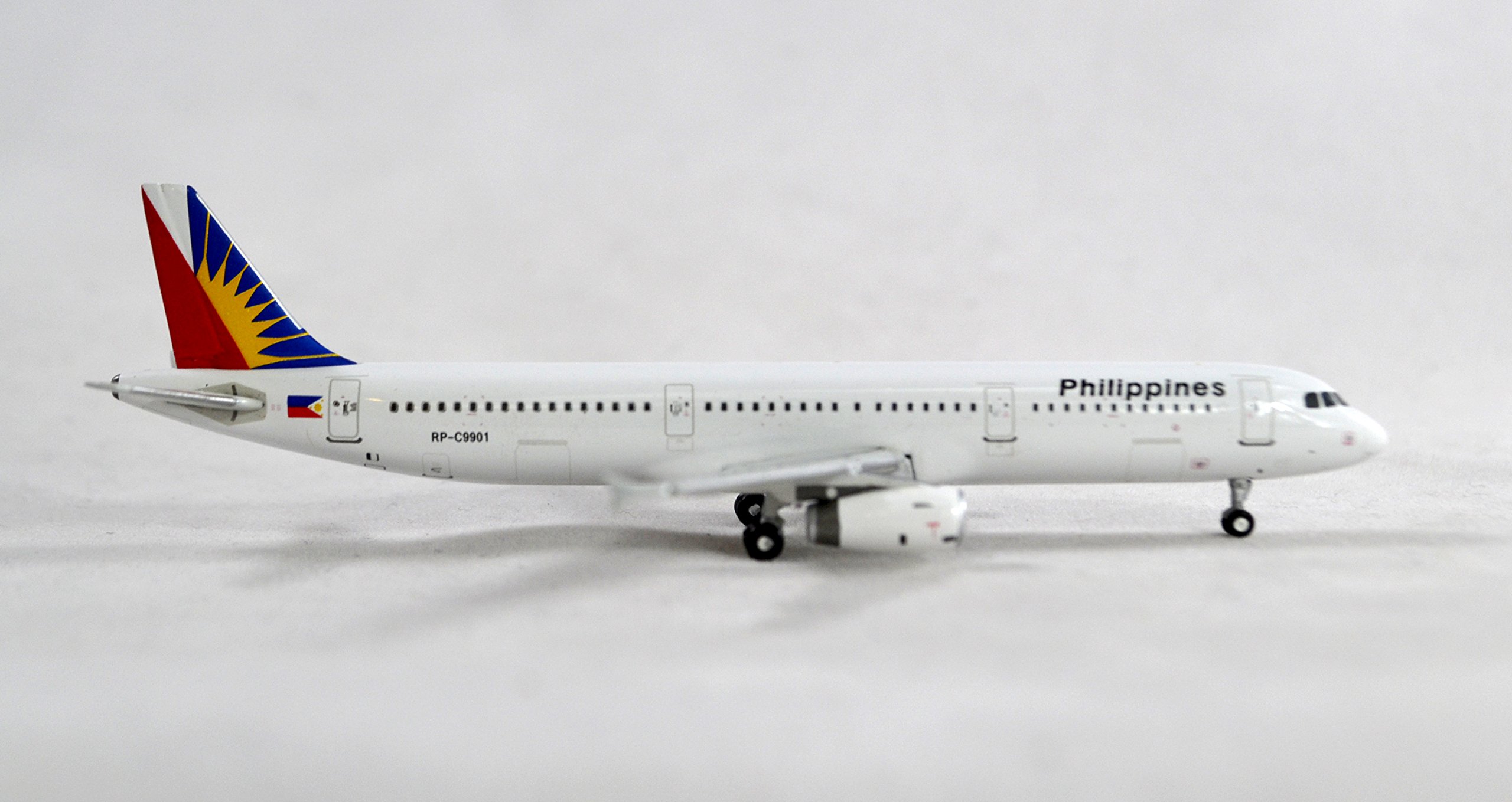 Amazon.co.jp: GeminiJets Philippine Airlines Airbus a321 – 200ダイ