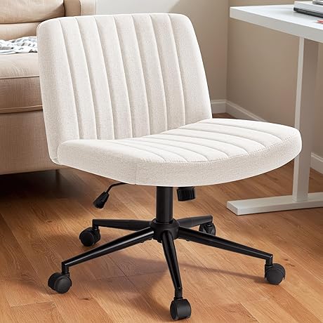 Furmax Cross-Legged Executive Chair with Exceptional Comfort