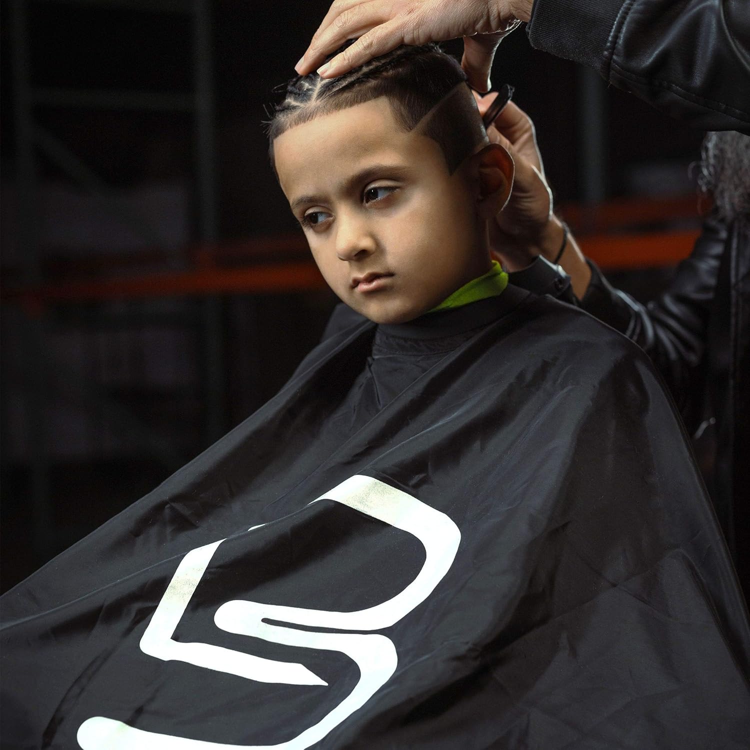 L3 Level 3 Black Cape - Universal Size - Comfortable with Adjustable Neck Closure - for Barbers and Hair Stylist