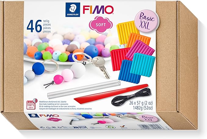 STAEDTLER Basic Set XXL FIMO Soft, ofenhärtende Modelliermasse mit Zubehör, weich und geschmeidig, Grundausstattung mit 26 Normalblöcken à 57 g, 10 Modellierwerkzeuge, 4 Gummibänder, 8023 15