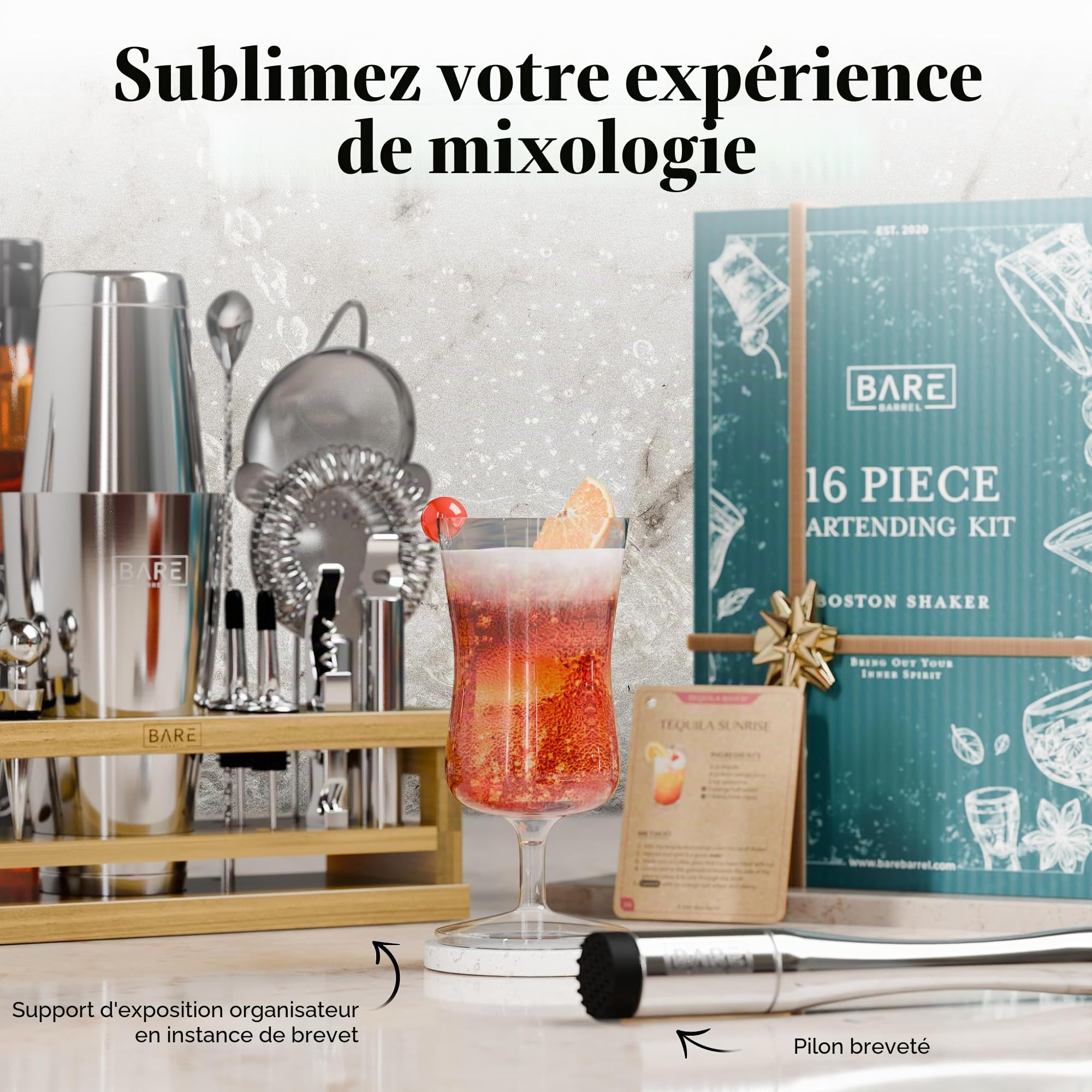 BARE BARREL® Kit de Fabrication de Cocktails | Ensemble de 16 Pièces pour Barman avec Shaker à Cocktail | Support d'affichage en Bambou & 35 Cartes de Recettes | Ensemble Cadeau de Mixologie (Shaker