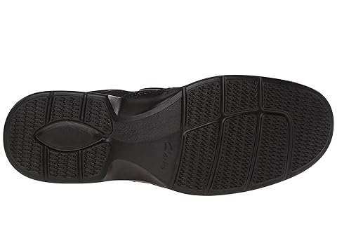 clarks escalade black
