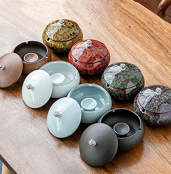 銅製　丸型蓋付き容器　灰皿　凹み有　ヴィンテージ　花器 銅製 丸型蓋付き容器 灰皿 凹み有 ヴィンテージ 花器 Amazon | 灰皿