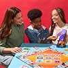 Monopoly App Bankacılık Masa Oyunu | Uygulama Etkin Oyun | Akıllı Cihazlara Bağlantılar | 8+ Yaş | 2 ila 6 Oyuncu | 45 Dakika | Çocuklar için Aile Oyunları | Noel Çorap Doldurucular