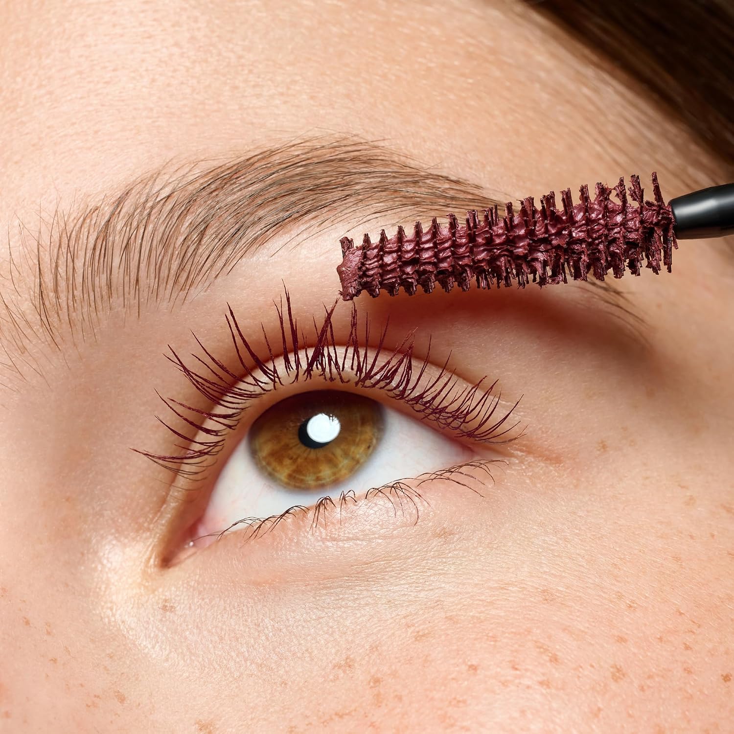 essence Бургундская тушь для ресниц Lash PRINCESS с эффектом накладных ресниц, увеличение объёма, эффект накладных ресниц, контурирование, насыщенный цвет (12 мл)