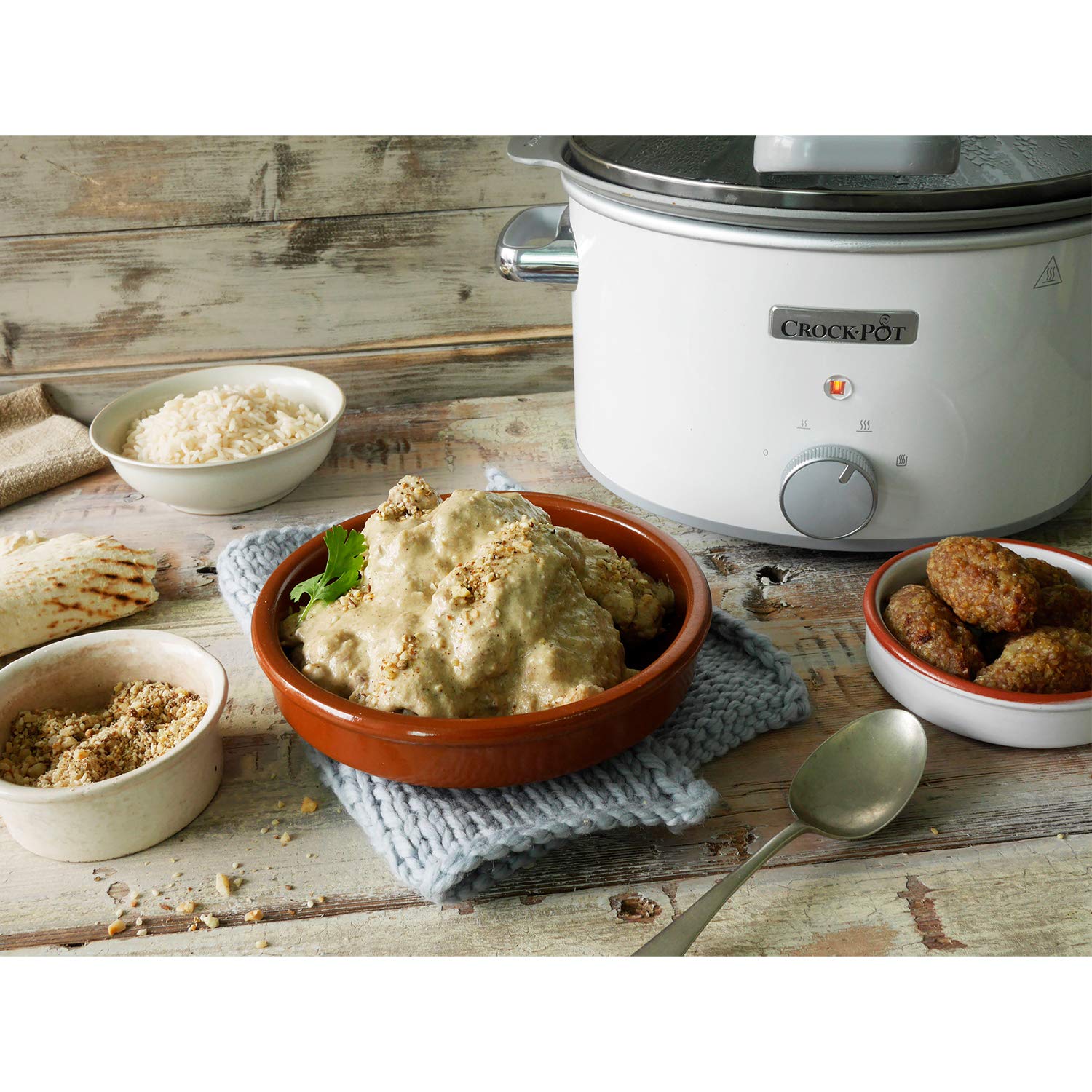 Crock-pot Pentola per Cottura Lenta, Slow Cooker, 4.5l, fino a 5 Persone, DuraCeramic, Sauté per rosolare su Gas e Induzione, Coperchio con Cerniera, 2 Impostazioni Cottura e Funzione Warm, Bianco