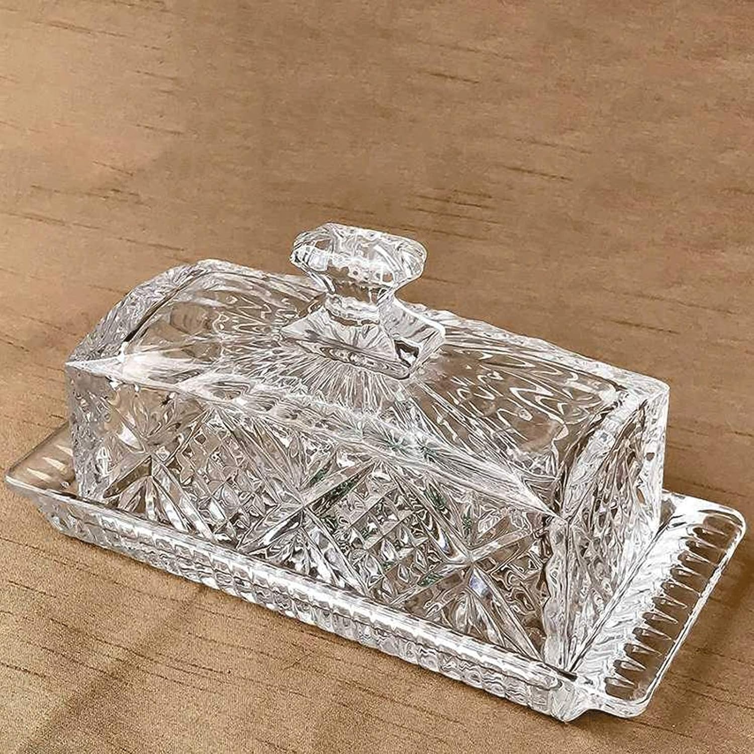Butter Dishes Glass Butter Tray with Lid and Handle Can Be Used As a Food Storage Box and the Rectangular Butter Rack Can Be Used As a Gift for the Family Butter Container