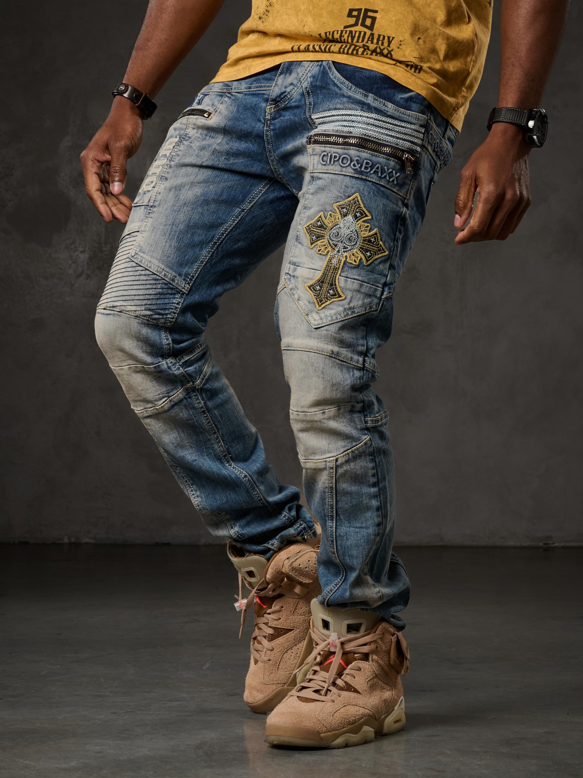Cipo & Baxx Herrenhose | Destroyed, Farbkleckse & Allover Design mit Nieten & Strass | Rock Style