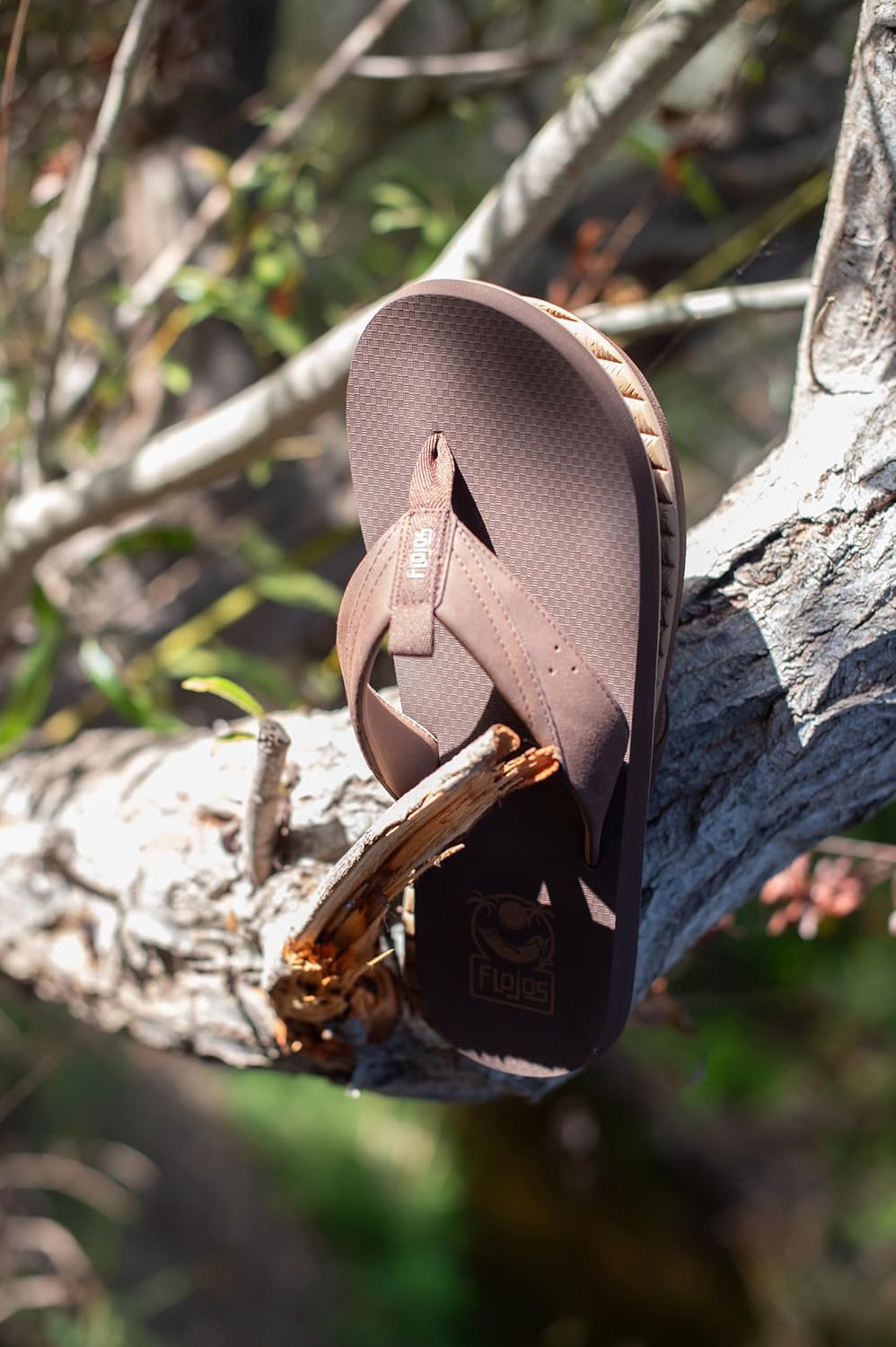 Flojos Tango Two Tone Strap W/Pull Tabs On Kush Comfort Bed, Brown/Tan - Image 2