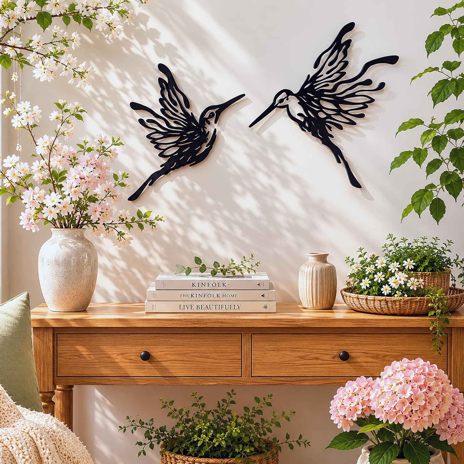 Sinseike 3D Metal Hummingbird Wall Art Set of 2-Black Outdoor Metal Wall Decor Waterproof Bird Wall Sculpture for Garden Patio Living Room Bedroom & Bathroom (Black)