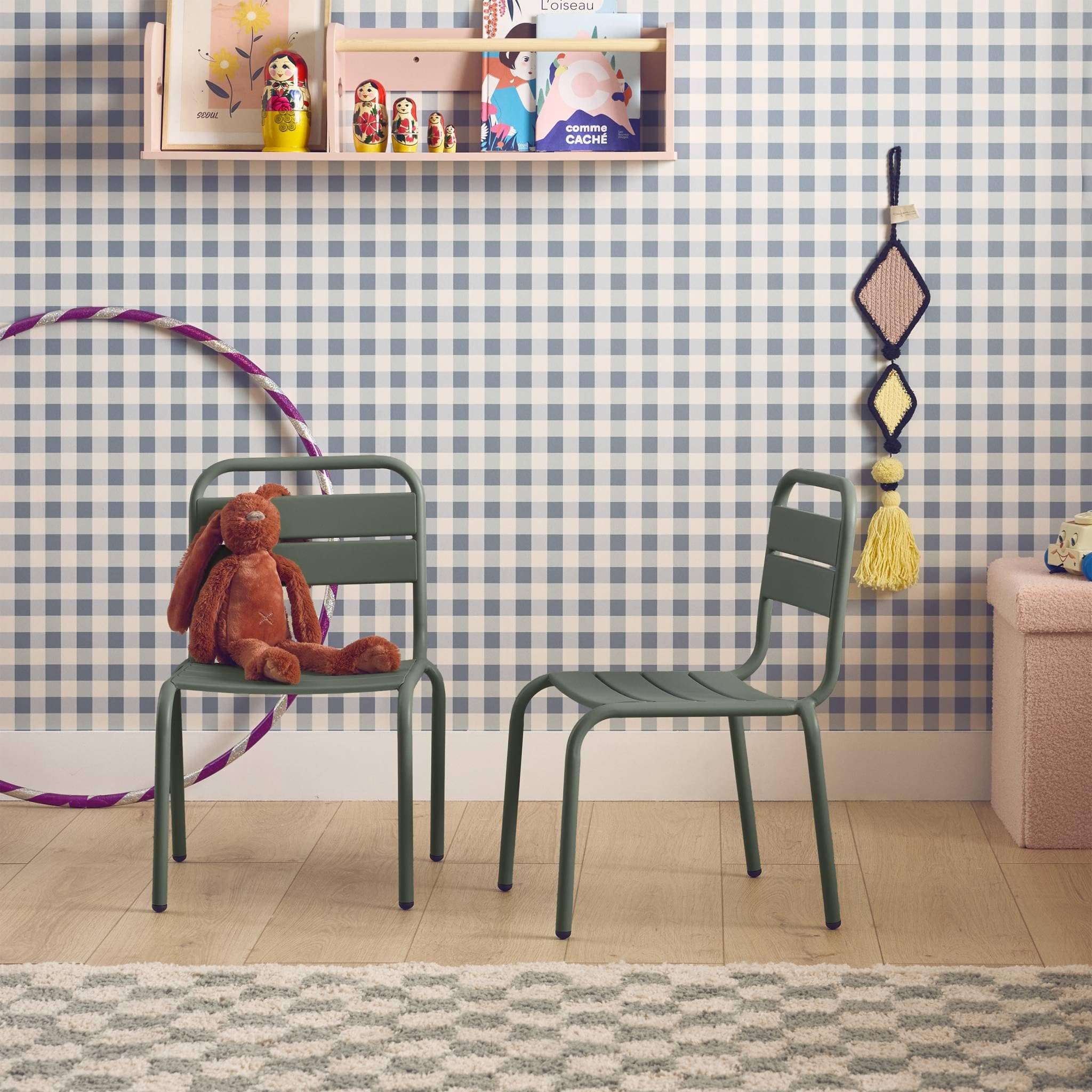 sweeek - Lot de 2 chaises en métal kaki pour enfant. salon de jardin enfant
