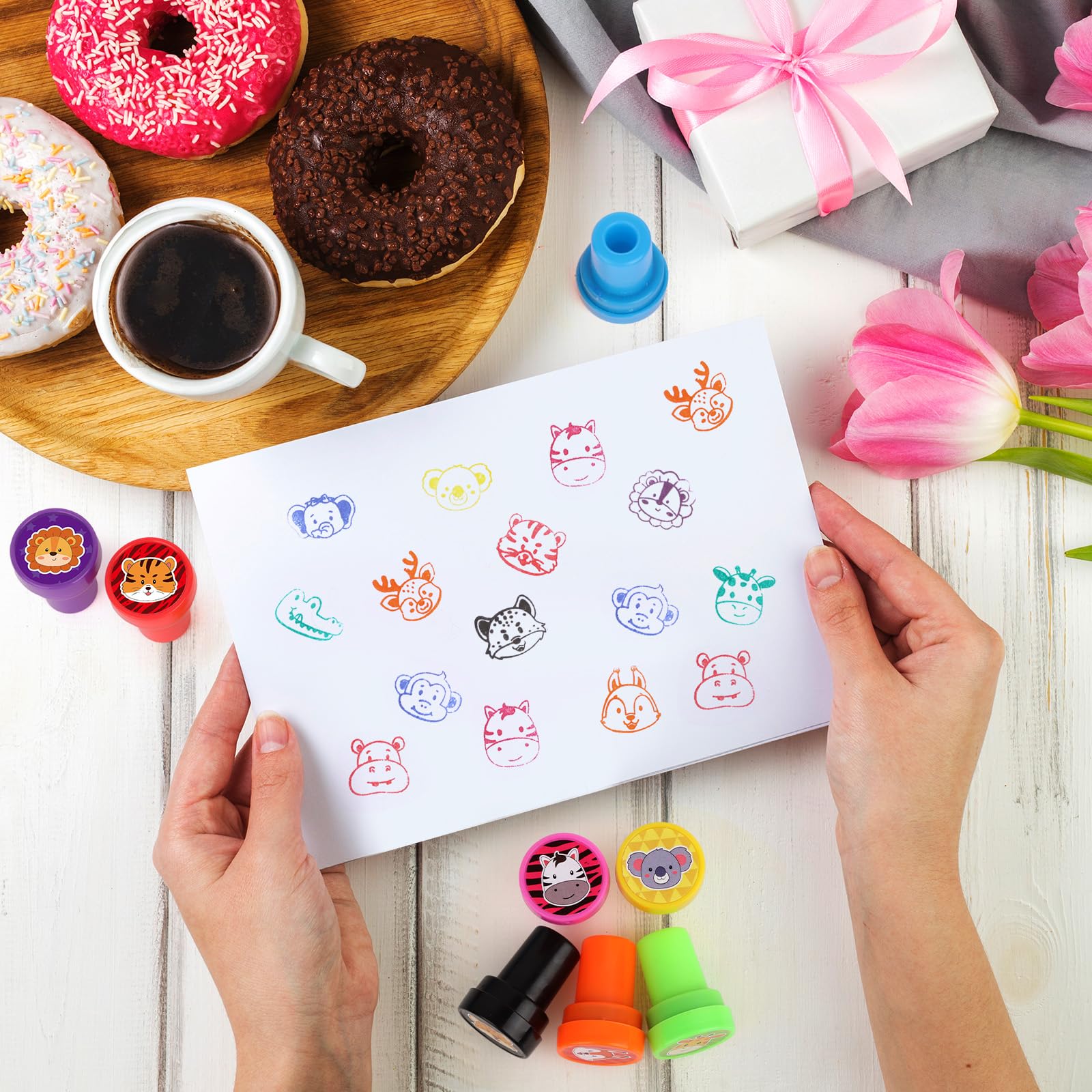 Hxezoc 24 Stück Safari-Dschungel-Tierdruck-Stempel, Mini-Stempel, bunt, selbstfärbend, Partyzubehör, sortiert, Stempel-Set für Klassenzimmer, Party, pädagogische Lernaktivitäten