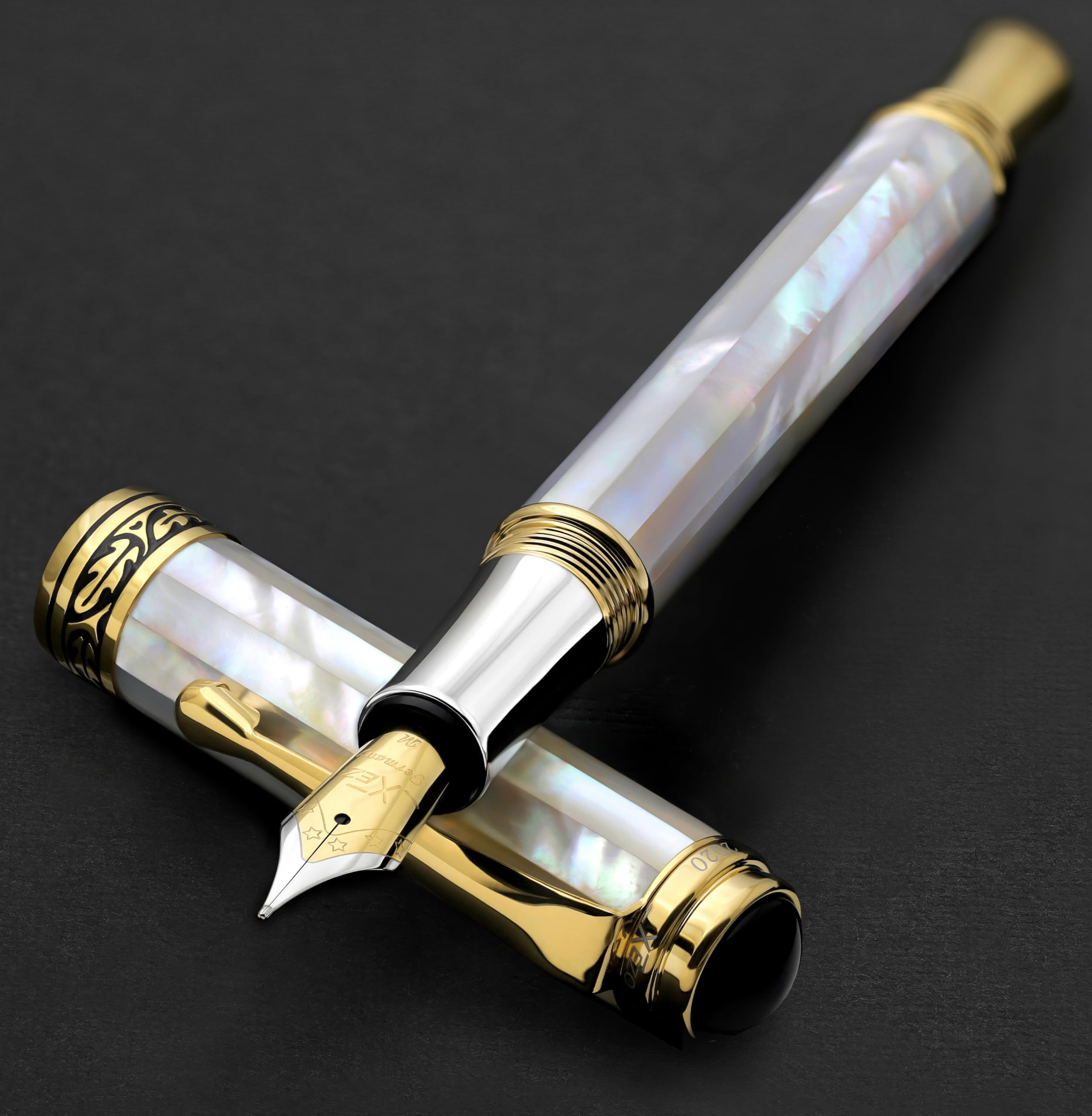 Xezo Pluma estilográfica Maestro Medium Nib, Oceanic Origin White Mother of Pearl con oro de 18 quilates y chapado en platino puro. Hecho a mano, edición limitada y serializada