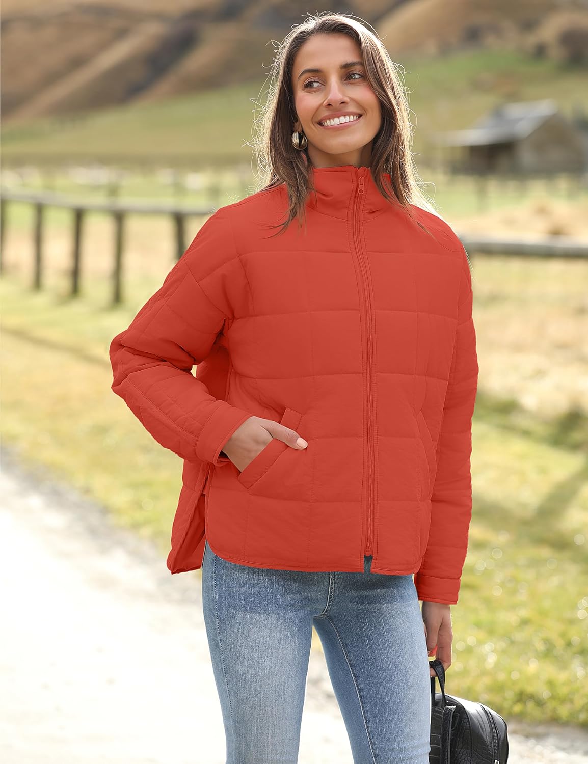 Huaqiao Womens Quilted Puffer Jackets Lightweight Zip up Short Winter Coat with Pockets - Image 5