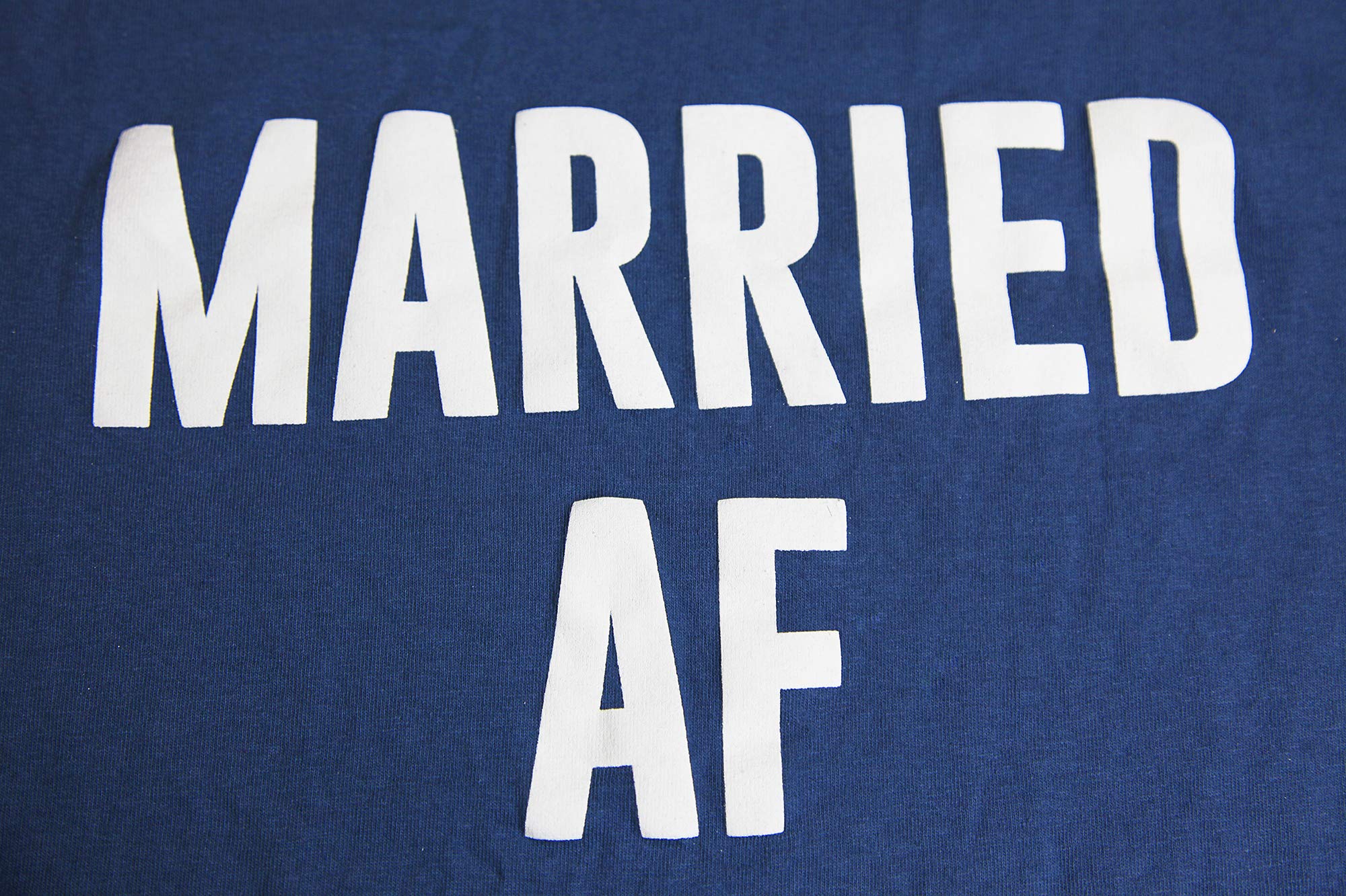 CreateMyTee | Married AF | Camiseta de manga corta divertida para hombre y mujer