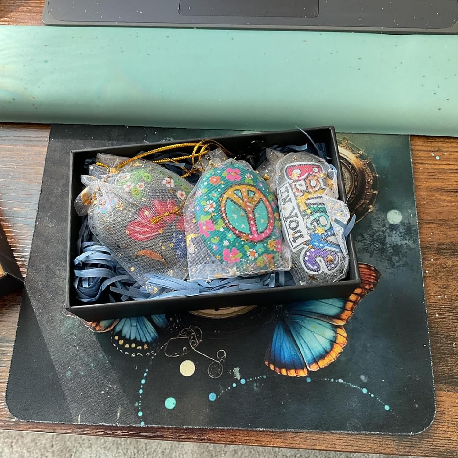 Lifetop Medium Painting Rocks, 3PCS DIY Gift Rocks Smooth & Flat Rocks for Friends,Lover,Teachers,Student,2026 Graduation,Important Holidays, Paint Your Own Story • Create One-of-a-Kind Gifts
