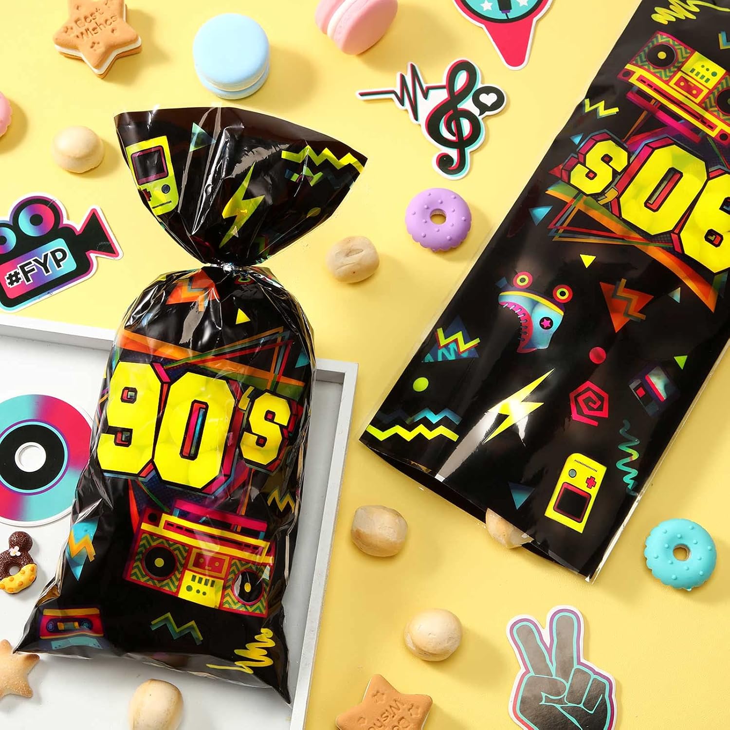 Zonon 100 Pieces 90s Party Treat Bags Candy Bags Neon Retro Birthday Cellophane Plastic Goodie Bags with 100 Silver Twist Ties for Theme Party Supplies - Image 4