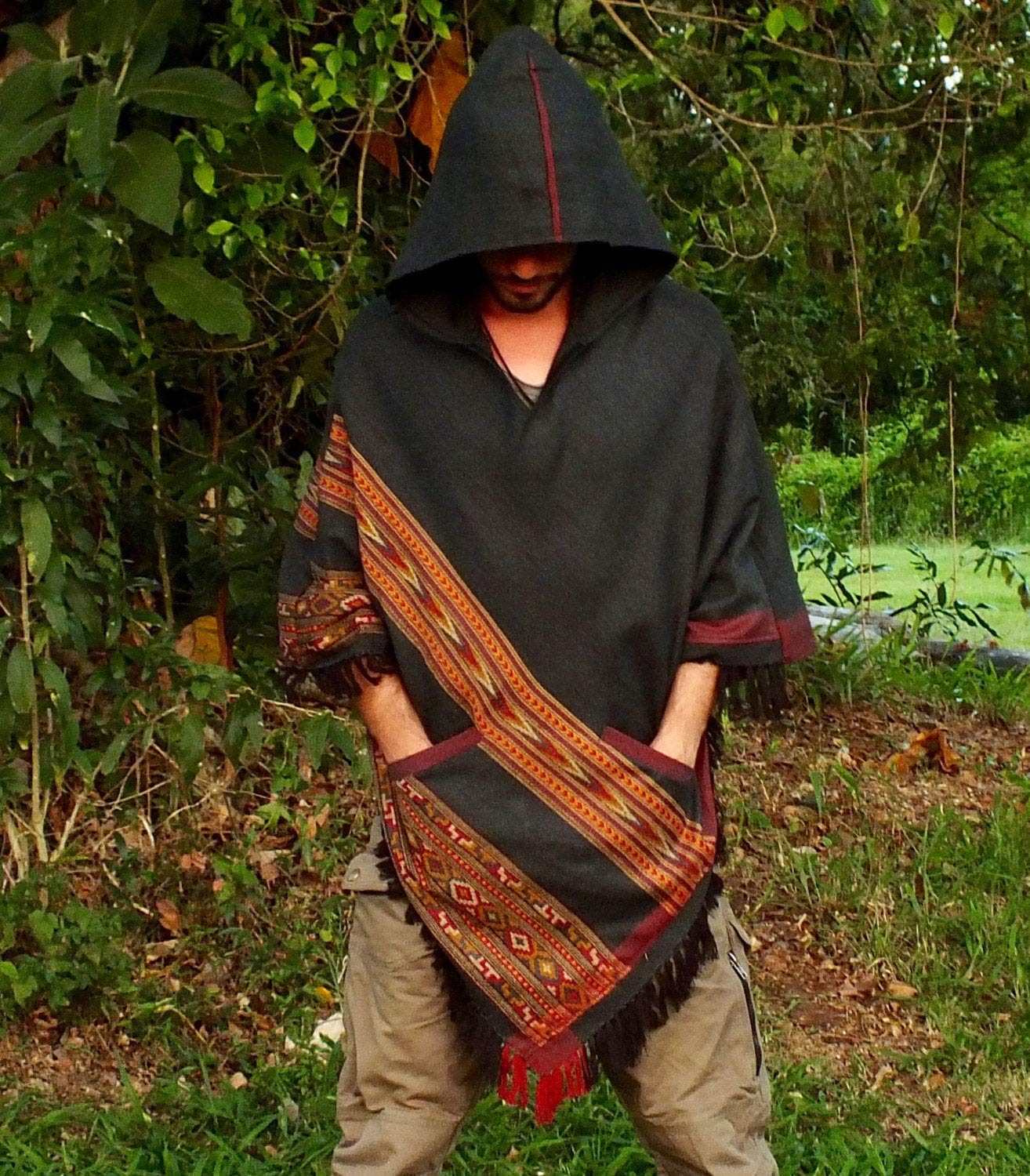 Poncho gris hecho a mano con capucha de lana YAK, patrón tribal terroso Festival Gypsy AJJAYA Mens Wear invierno cálido primitivo alternativa natural, gris, Taille unique