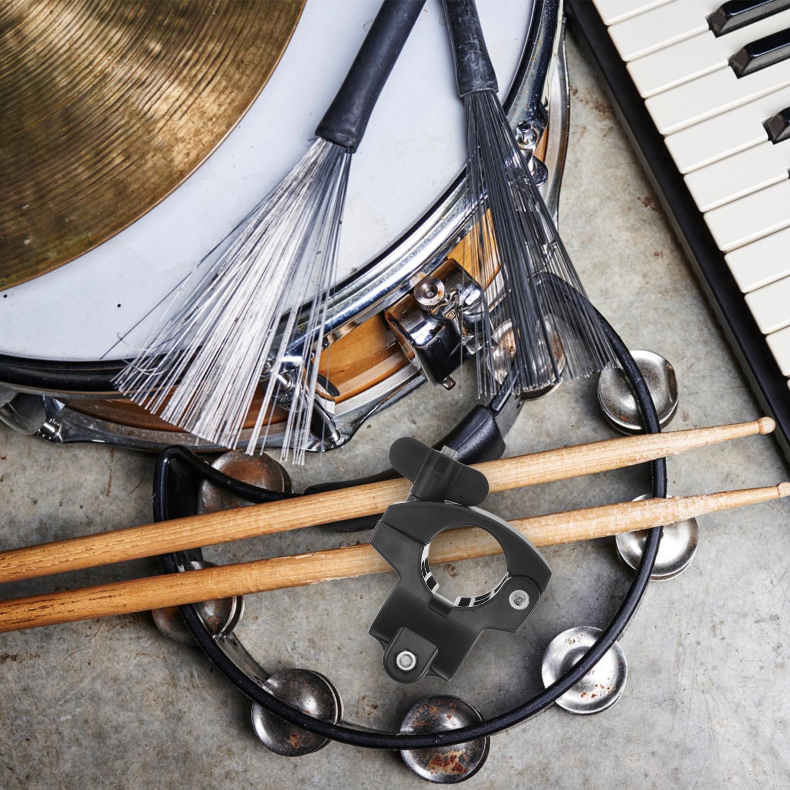 Kuhglockenhalterung Trommelgestellhalterung mit Schnellverschlussdesign aus Kunststoff und Metall Einfache Montage für Drum Rack Rohre für Übung und Auftritte