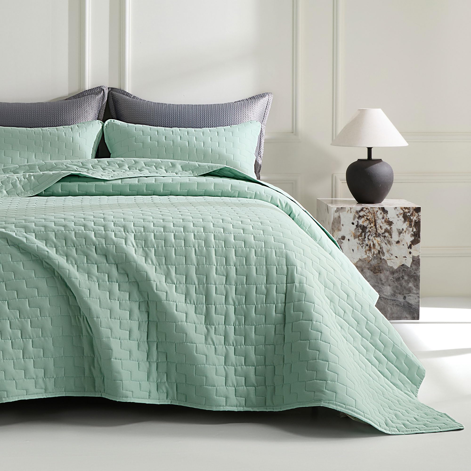beeweed Super King Size Quilt Set 3 Pieces, Lightweight Microfiber Z-Pattern Bedspreads for All Season, Mint Green Soft Summer Coverlet Set with 2 Pillow Shams (Super King 250x270 CM)