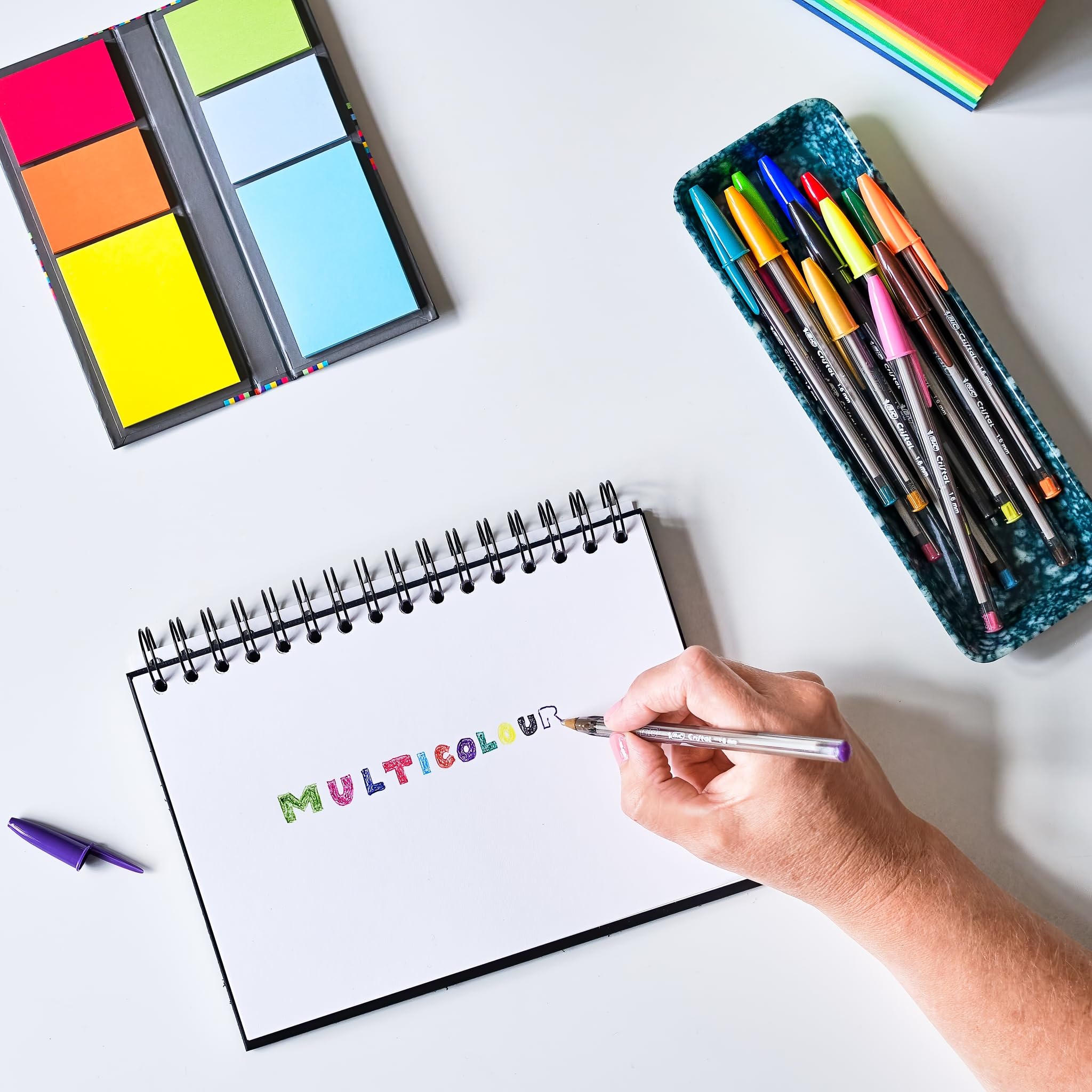BIC Cristal Multicolour, Bolígrafos de Punta Ancha (1,6 mm), Ideal para Dibujos y Anotaciones, Colores Surtidos, Pack de 15 Unidades
