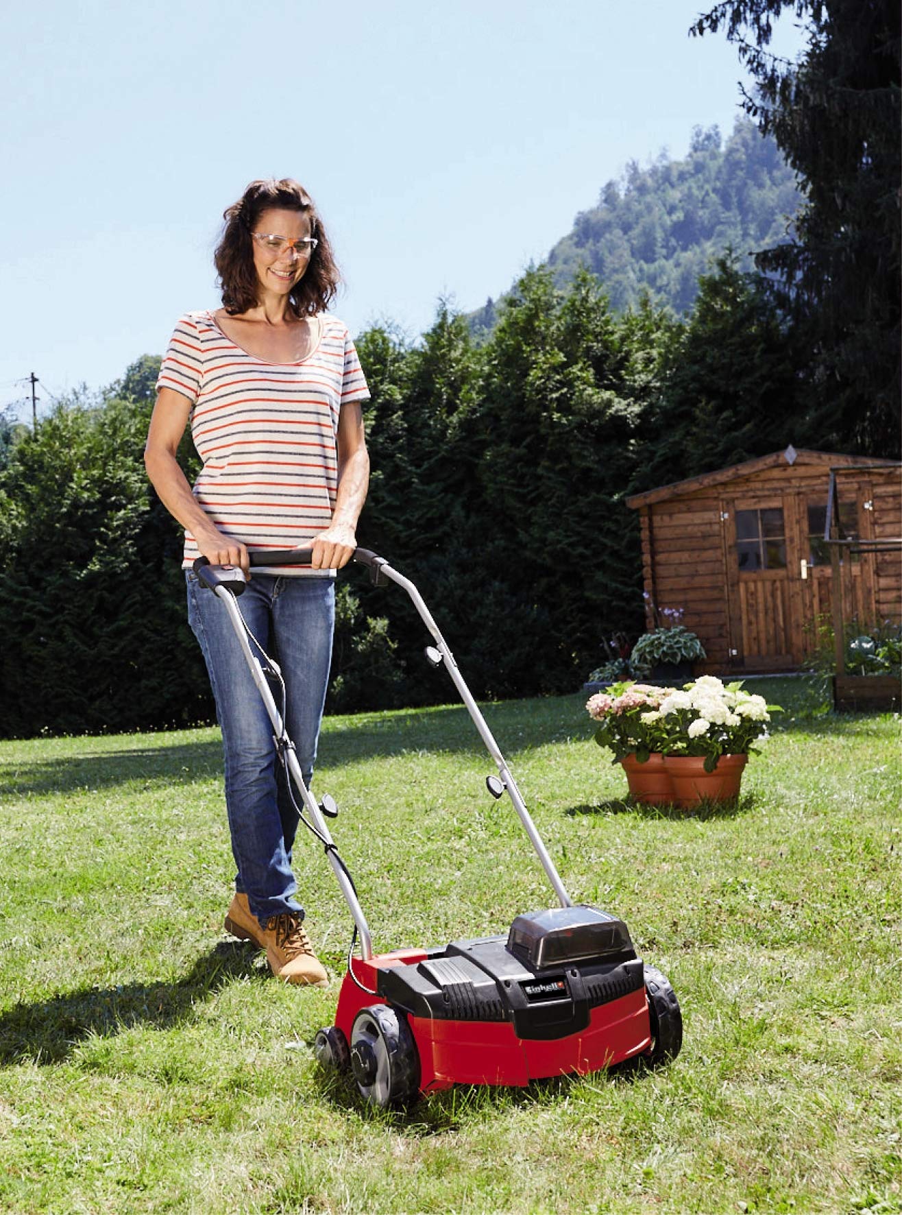 Einhell Wertykulator akumulatorowy GC-SC 36/31 Li-Solo Power X-Change (litowo-jonowy, 36 V, szerokość robocza 31 cm, rolka nożowa z łożyskiem kulkowym z 8 nożami, bez akumulatora i ładowarki)