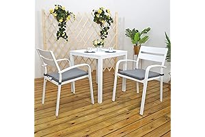 Sleek Bristo Table Set for Outdoor Dining
