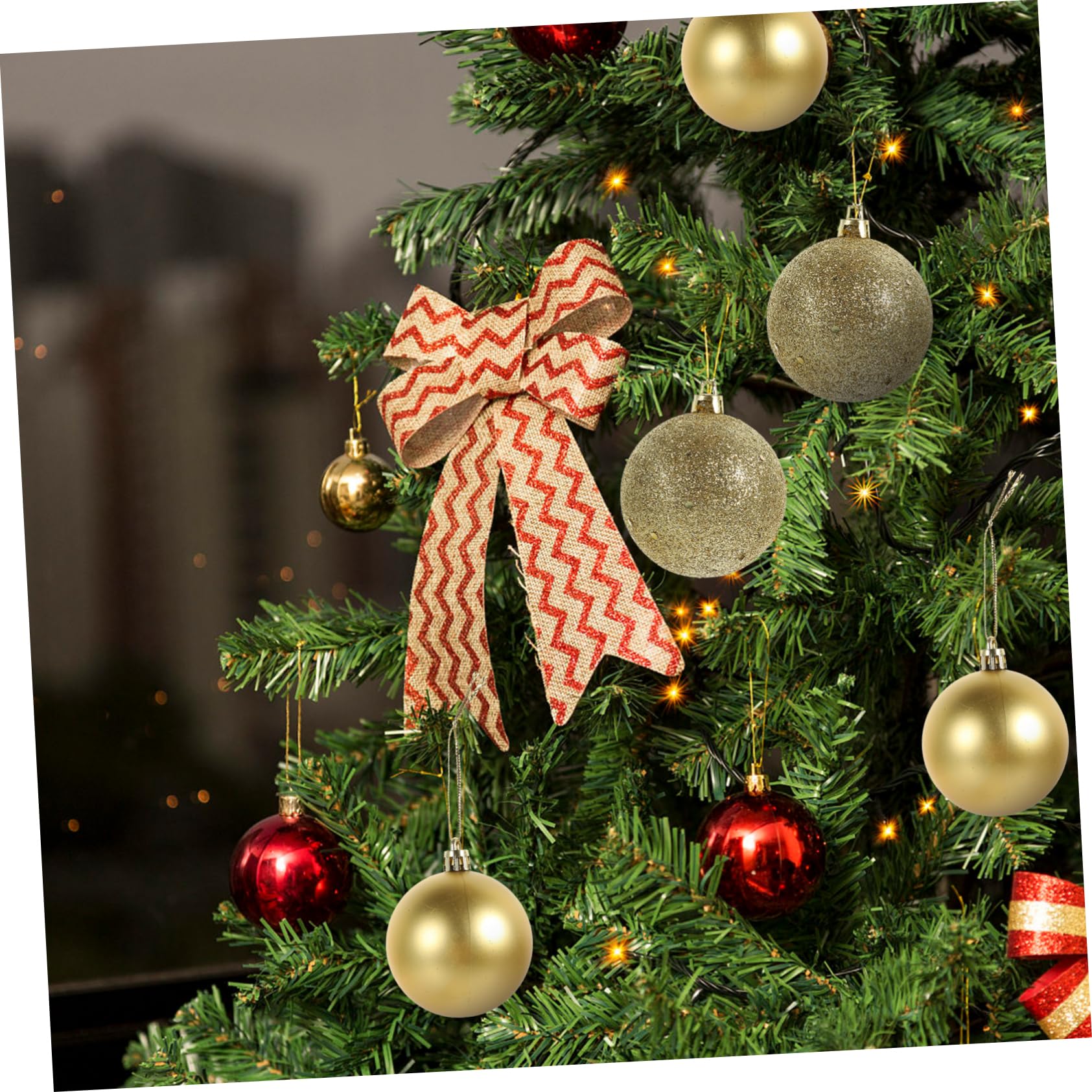 Bolas Navideñas Doradas de Plástico 3-6 Cm con Cuerda para Colgar, Caja 100 Piezas para Adornos Creativos de Árbol y Hogar en Navidad