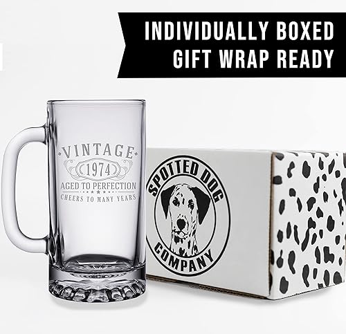 Miniatura 6 de Spotted Dog Company Taza de cerveza de vidrio grabada vintage 1974 de 16 onzas  Envejecido a la perfección  Regalos de cumpleaños 49 para hombres