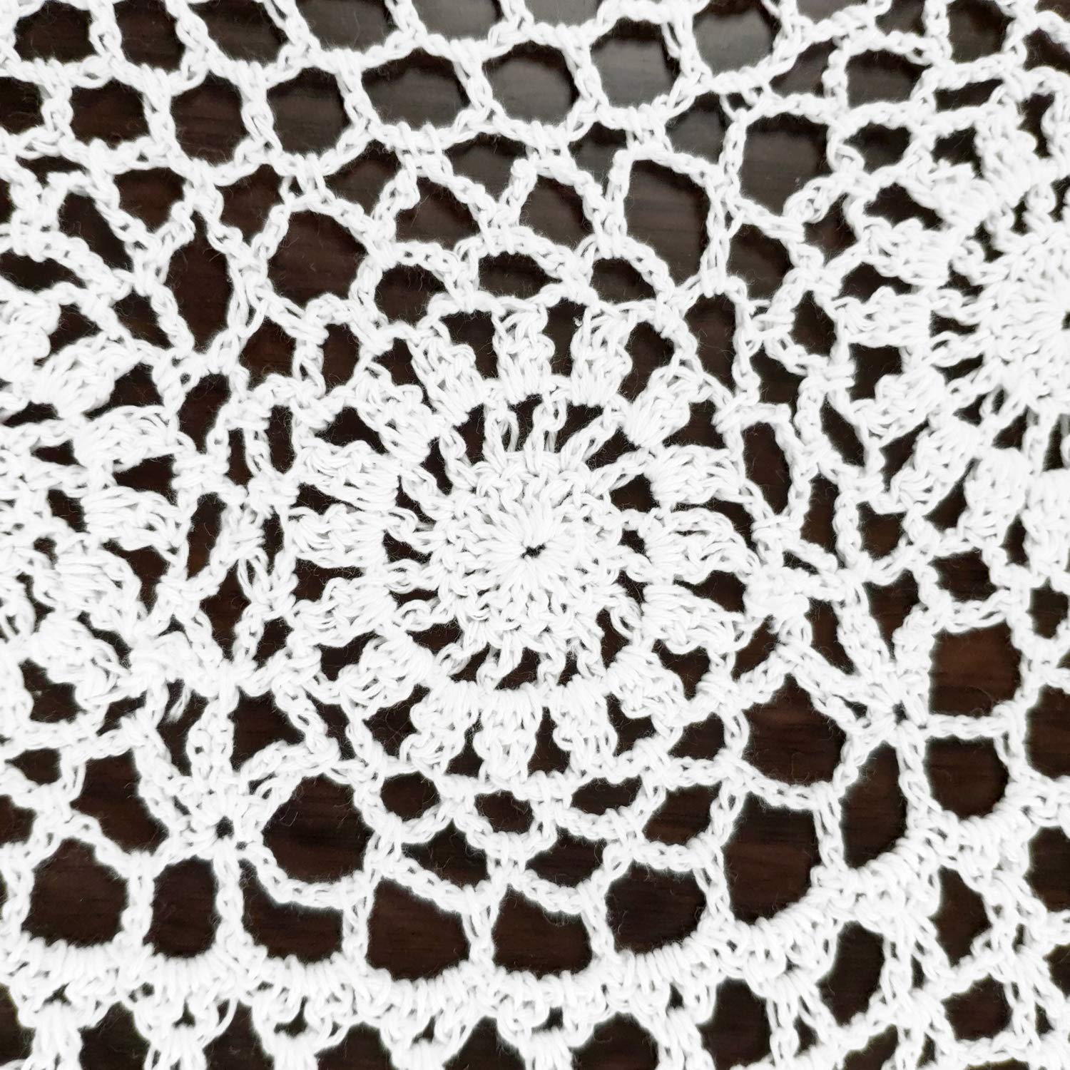 USTIDE 60 inch White Crochet Cotton Lace Tablecloth Elegant Floral Round Table Cloth Lace Dining Table Covers Kitchen Home Decor