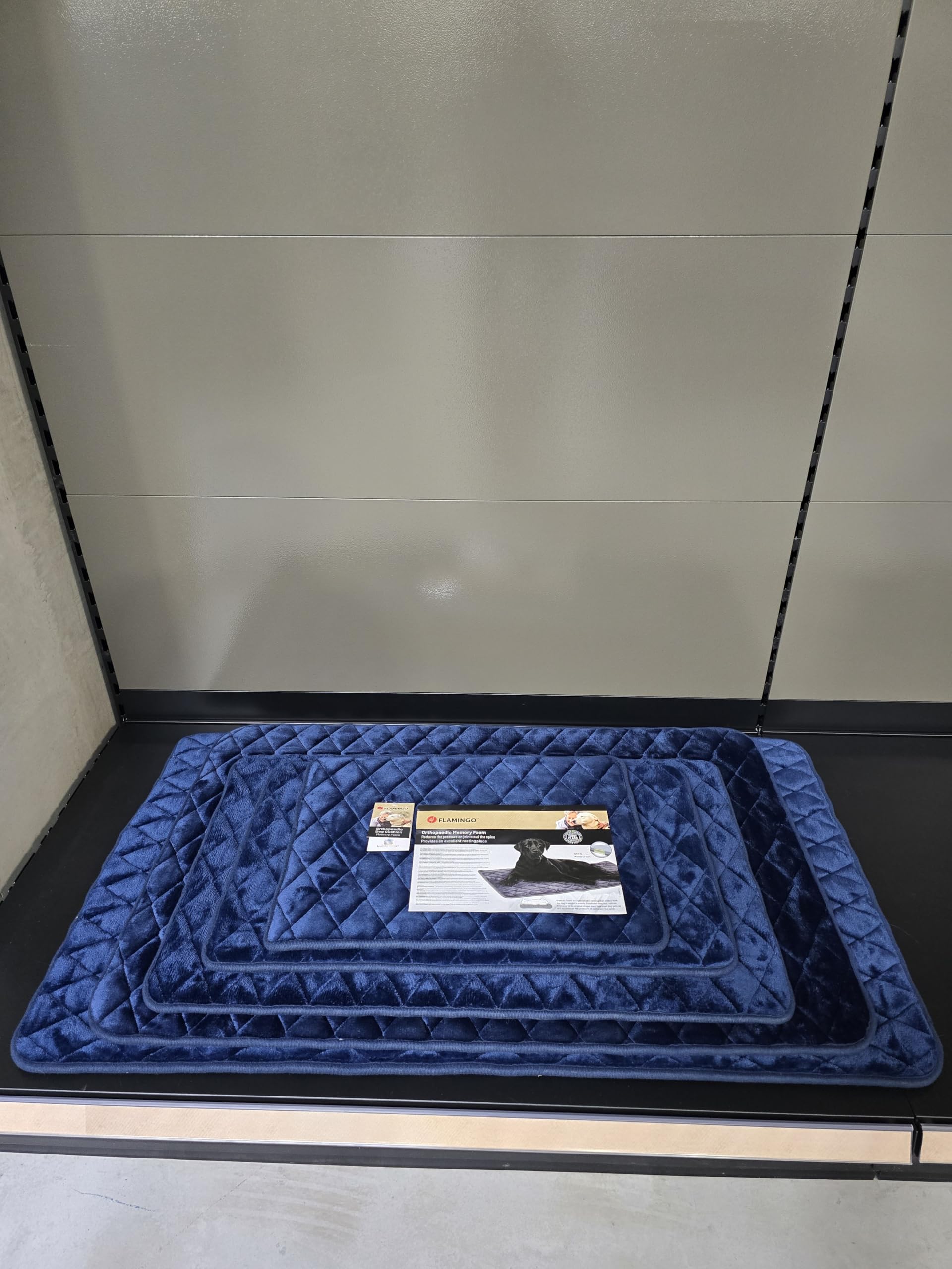 Flamingo Kissen Weimar Rechteckig Blau – S | A: 70,5 cm, B: 41,5 cm, C: 2 cm, Luxuriös, Zart, Hochwertige Verarbeitung, Modisches Design – Auch für Drahtkäfige Geeignet!
