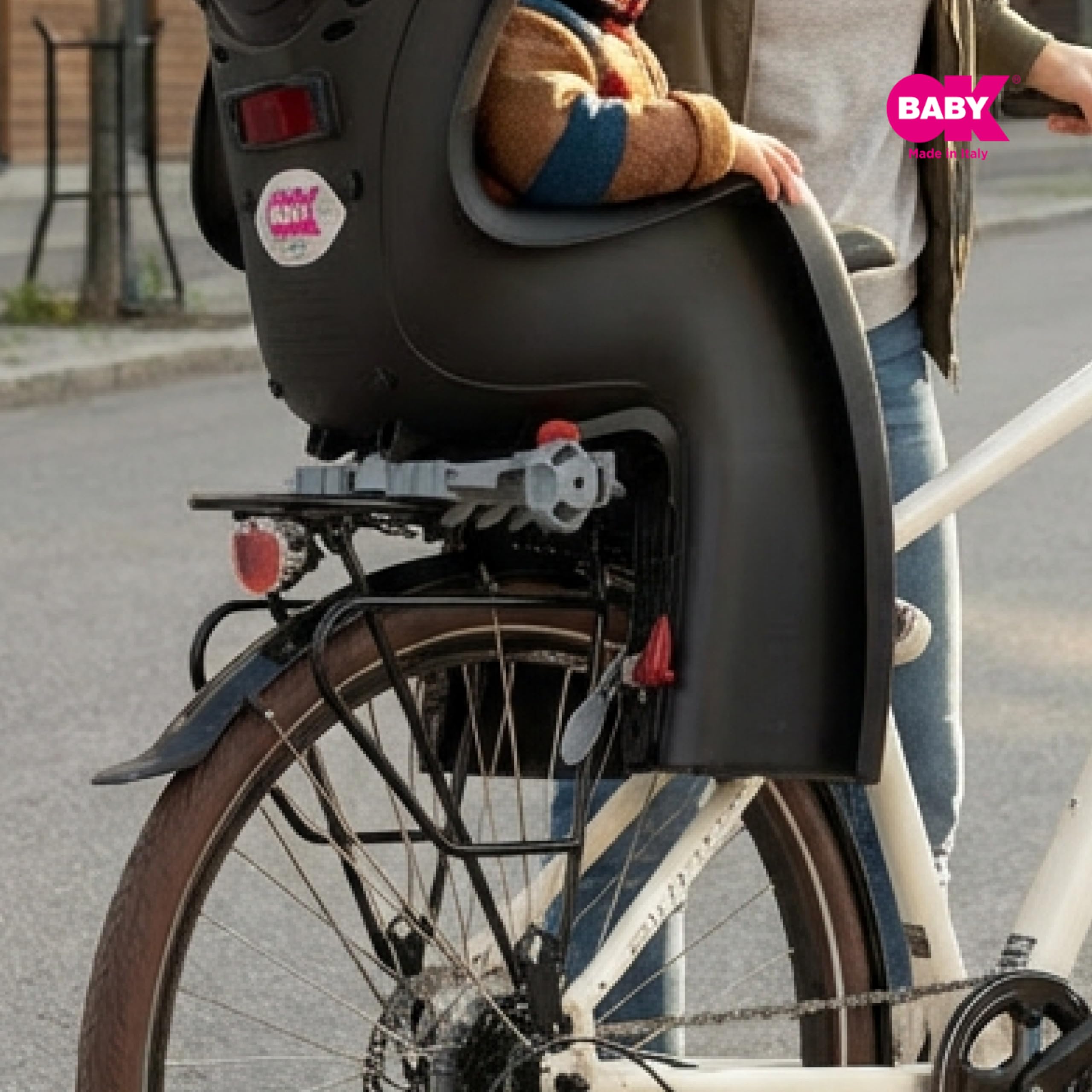 OKBABY Baby Shield - Seggiolino Da Bicicletta Posteriore Per Bambini Fino A 22 Kg - Aggancio Al Portapacchi - Nero E Argento