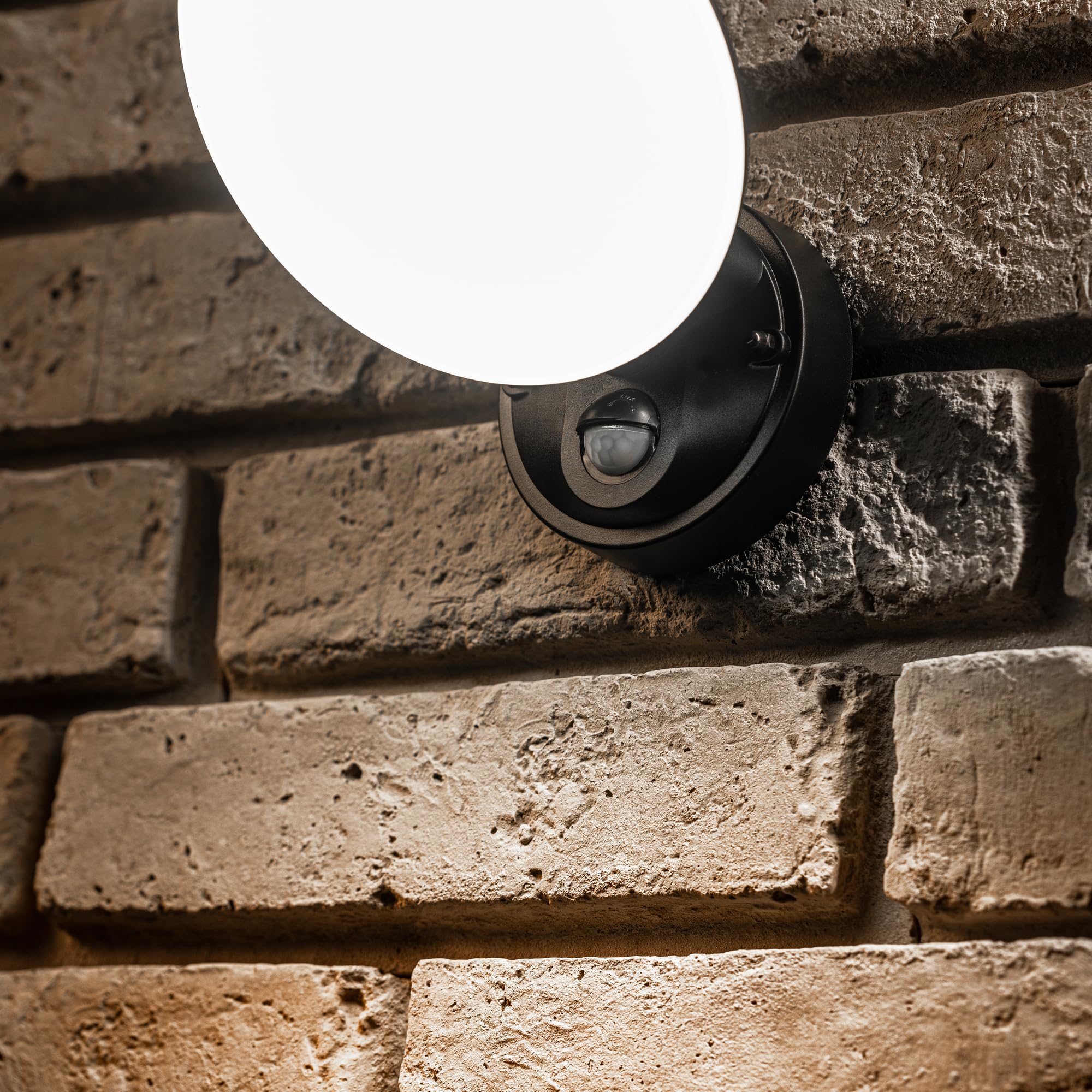 GTV Applique Murale Extérieure LED avec Détecteur de Mouvement TERRO, Tête Orientable, Éclairage de Sécurité, 10W 1000 lm, 4000K Lumière Neutre, IP54, Noir