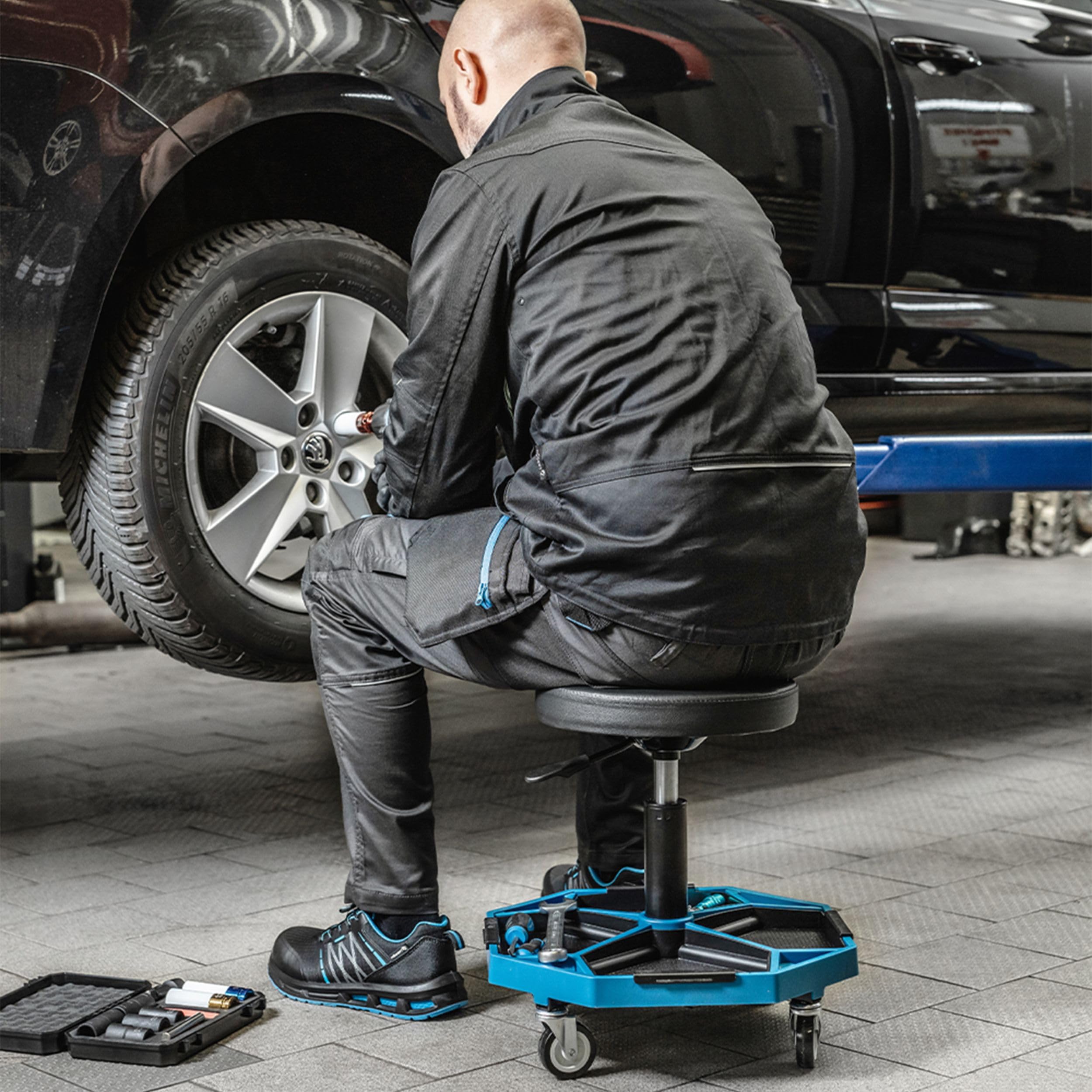 Högert Technik - Taburete de Taller Ajustable | Asiento telescópico de Taller | Altura Regulable | Construcción Robusta | Carga máxima: 140 kg | Taburete con Ruedas para el Taller