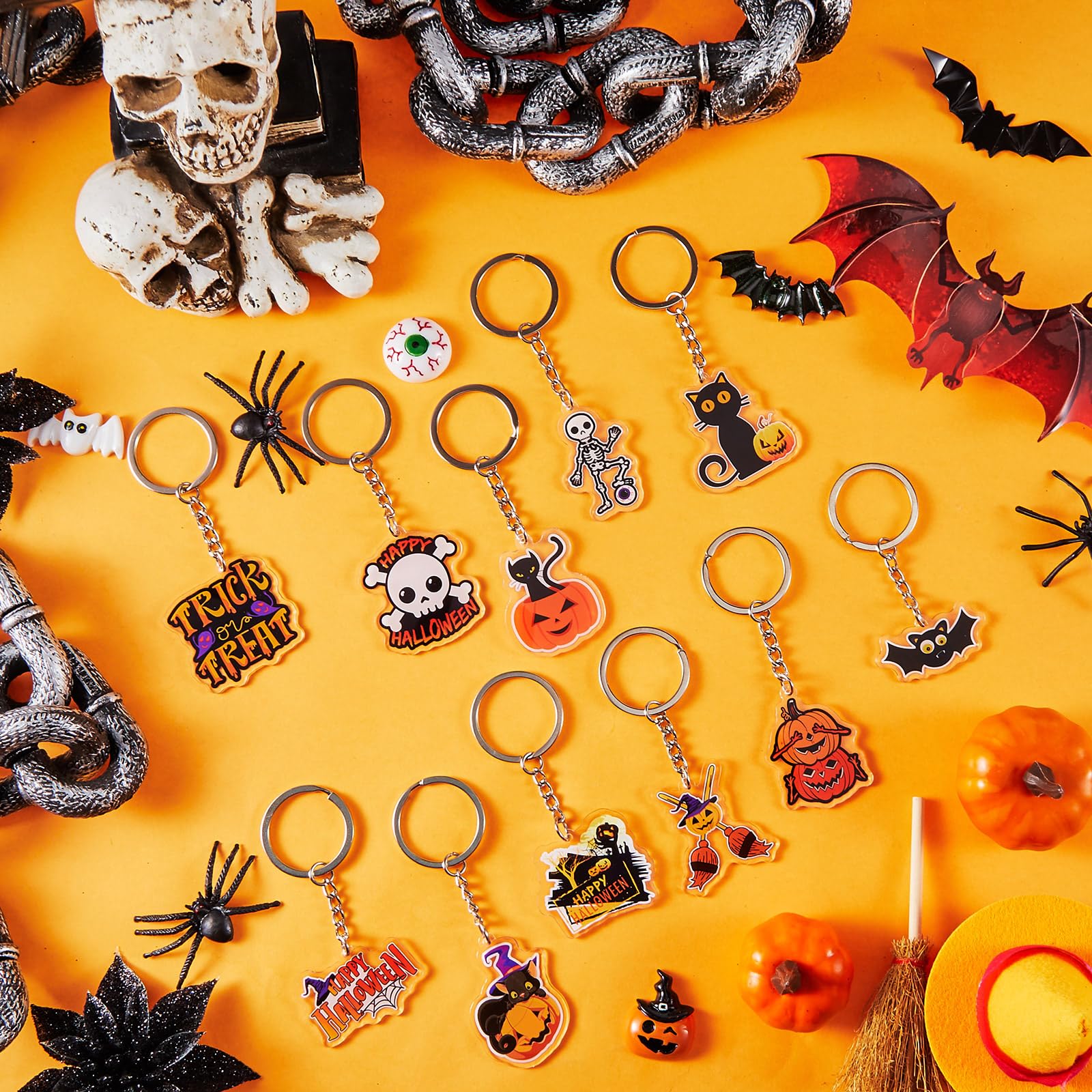 Kigeli 60 llaveros de Halloween, accesorios de Halloween, llavero acrílico de Halloween a granel, llavero colgante para hombres y mujeres, llaveros y llaveros para Halloween, joyería de regalo,