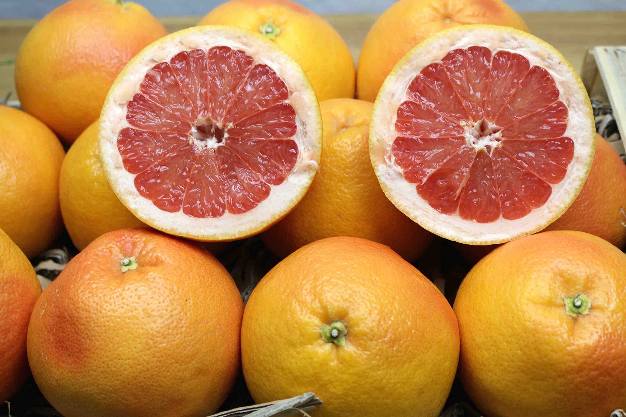 Grapefruit rotfleischig,leicht Süßlich, frische Kiste 15 Kg