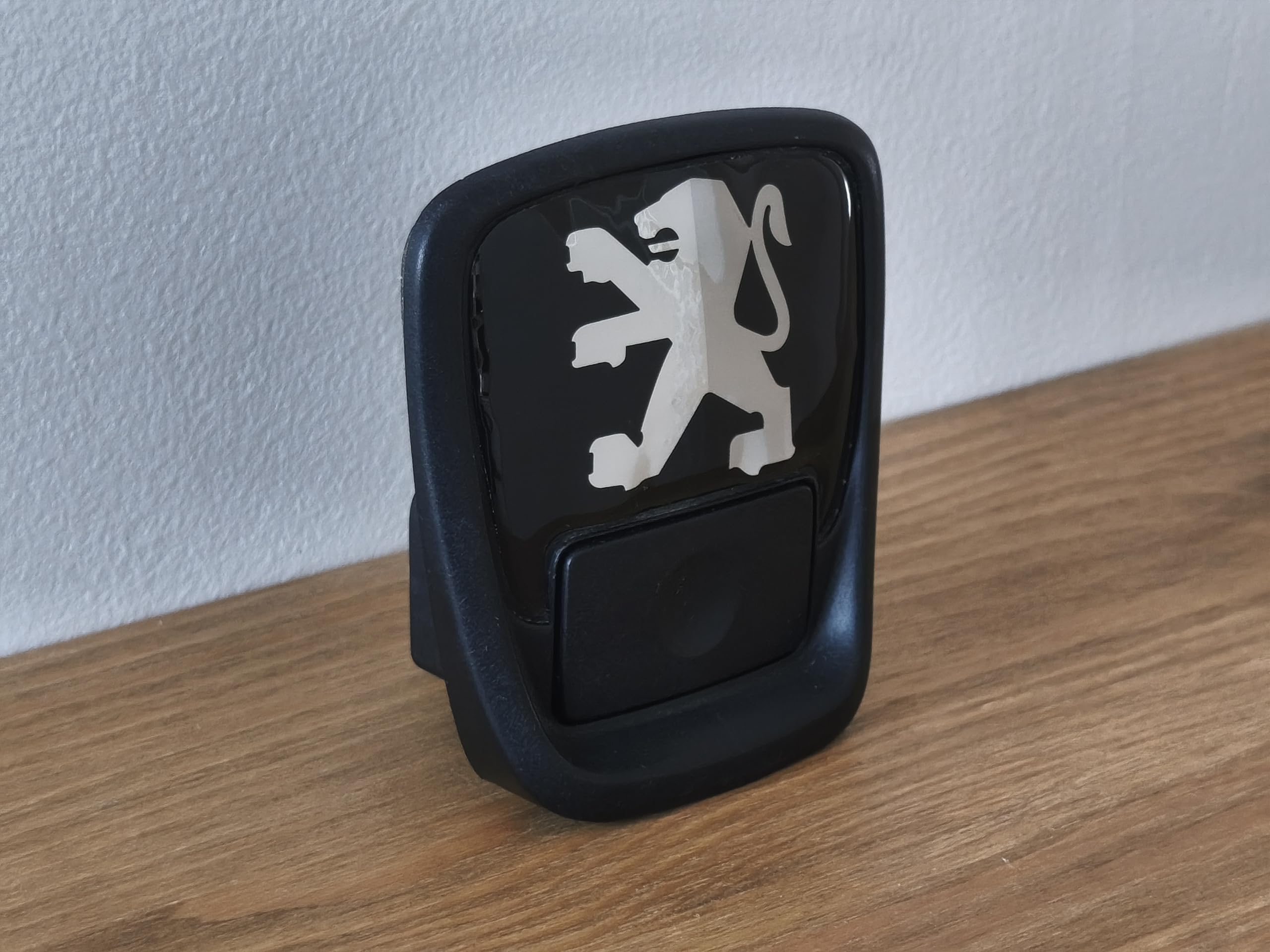 Logo Chrome Emblème Badge Sticker Autocollant Adhésif Compatible avec Coffre Peugeot 306