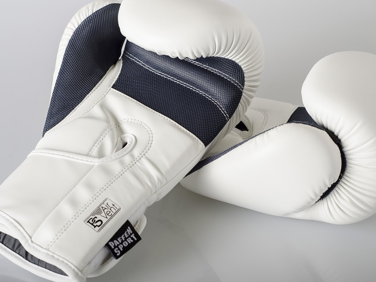 Paffen Sport «FIT» Boxhandschuhe mit atmungsaktiver Mesh-Innenhand für das Training im Boxen, Kickboxen, Muay Thai, K1 und Anderen Kampfsportarten