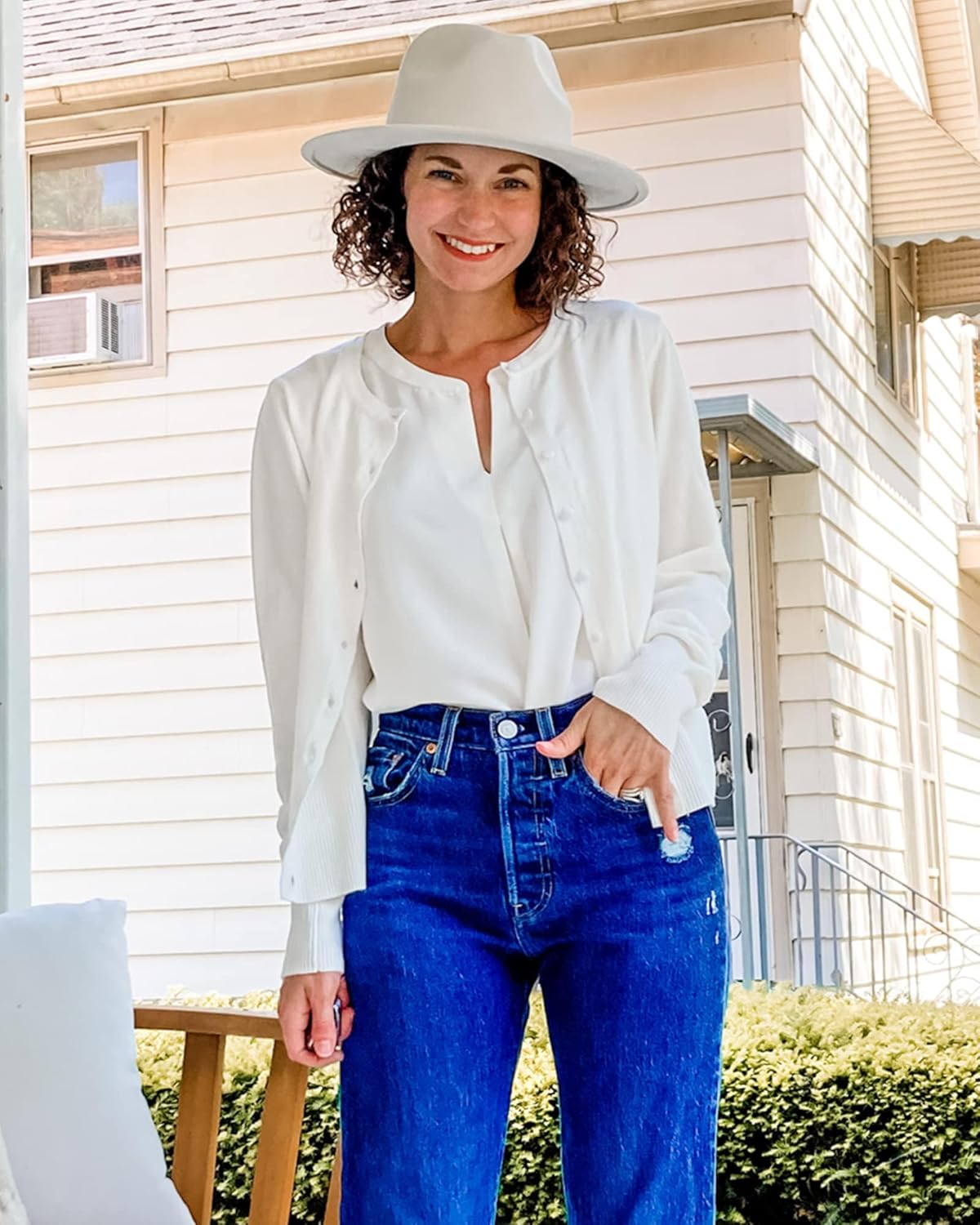 Newshows Women's Lightweight Button Down Cardigan Long Sleeve Casual Crew Neck Soft Knit Cardigans Sweater Tops - Image 3